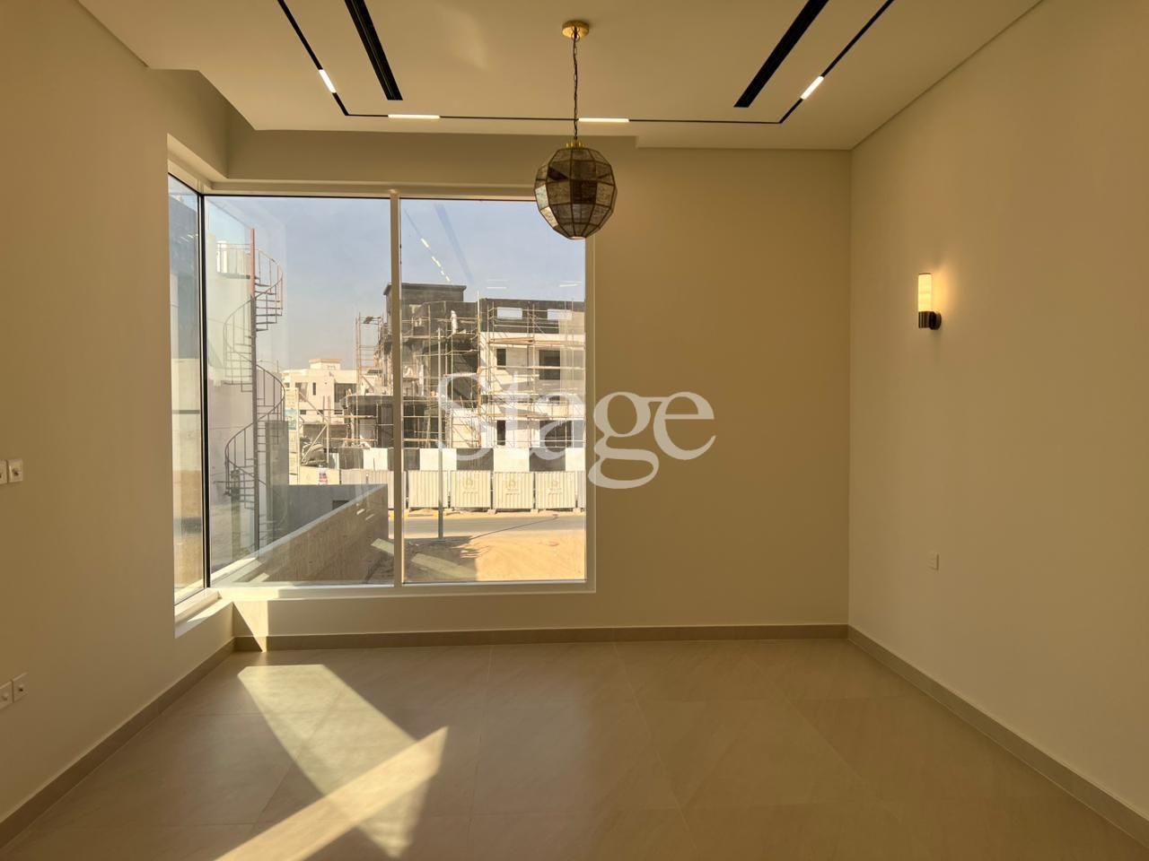 common من ٤ غرف نوم للبيع في Tilal City، Sharjah VI8691S