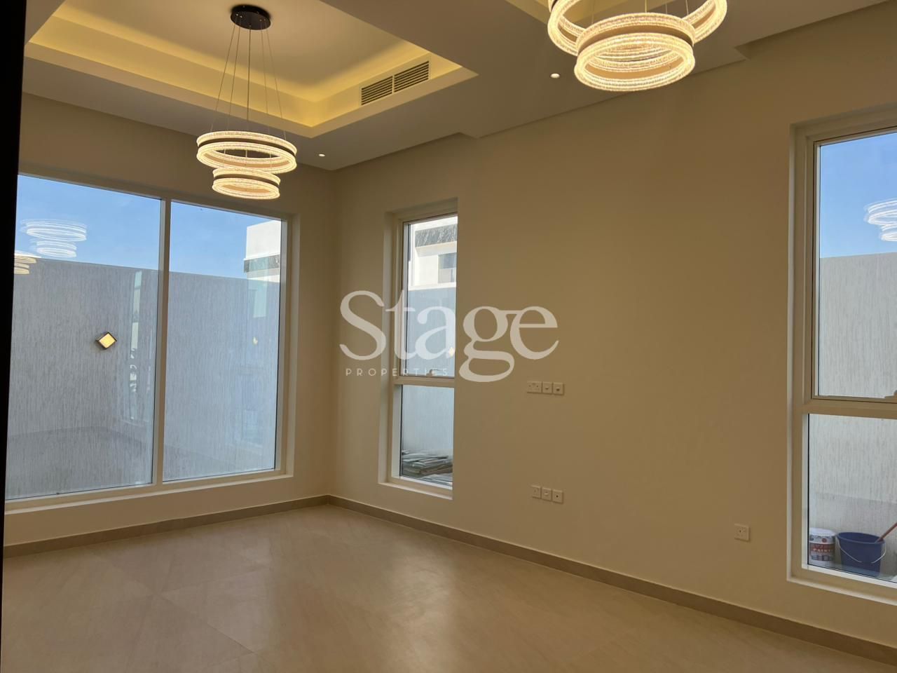 common من ٤ غرف نوم للبيع في Tilal City، Sharjah VI8691S