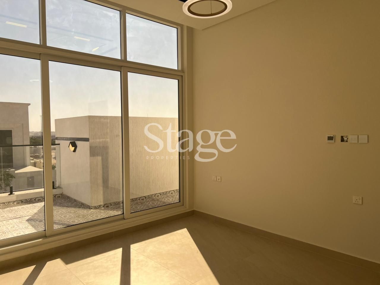 common من ٤ غرف نوم للبيع في Tilal City، Sharjah VI8691S