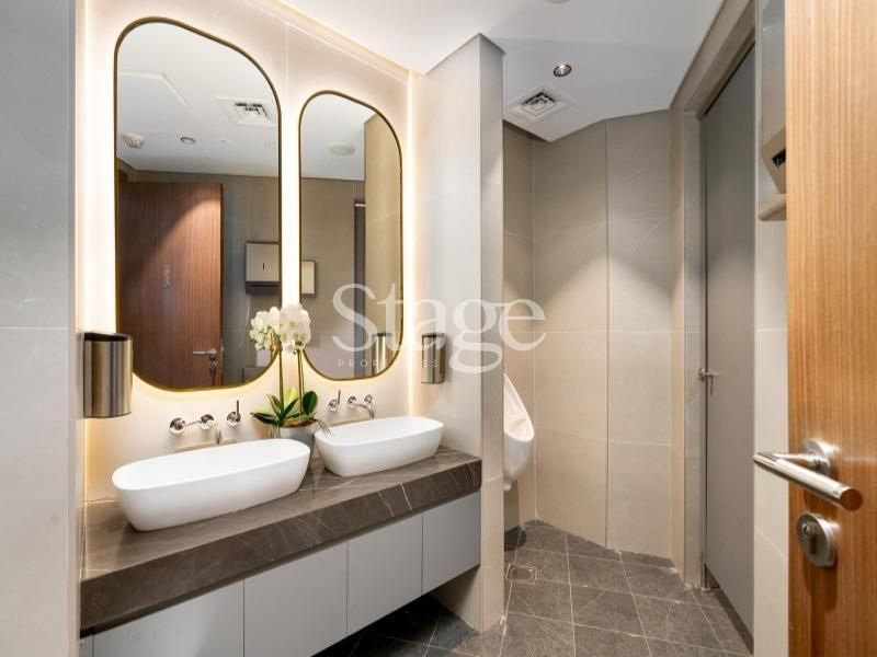 1 bedroom apartment for Sale in Business Bay, Dubai AP8311S