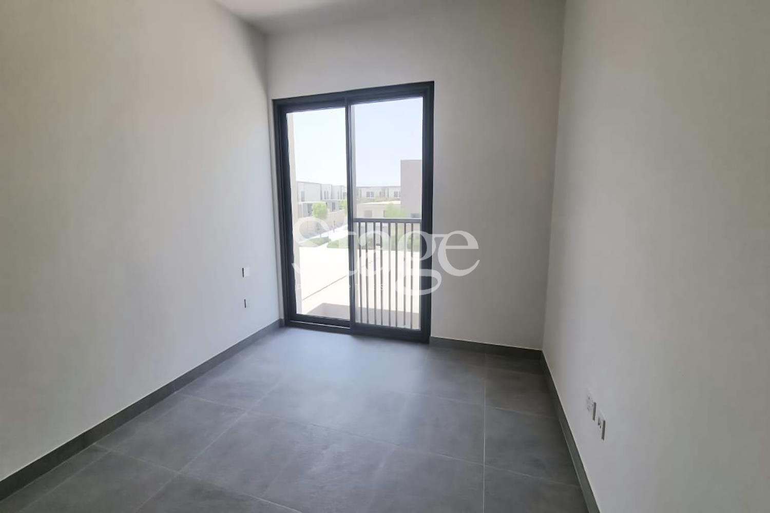 3 bedrooms Townhouse for Rent in Dubai Land, Dubai TH8514L