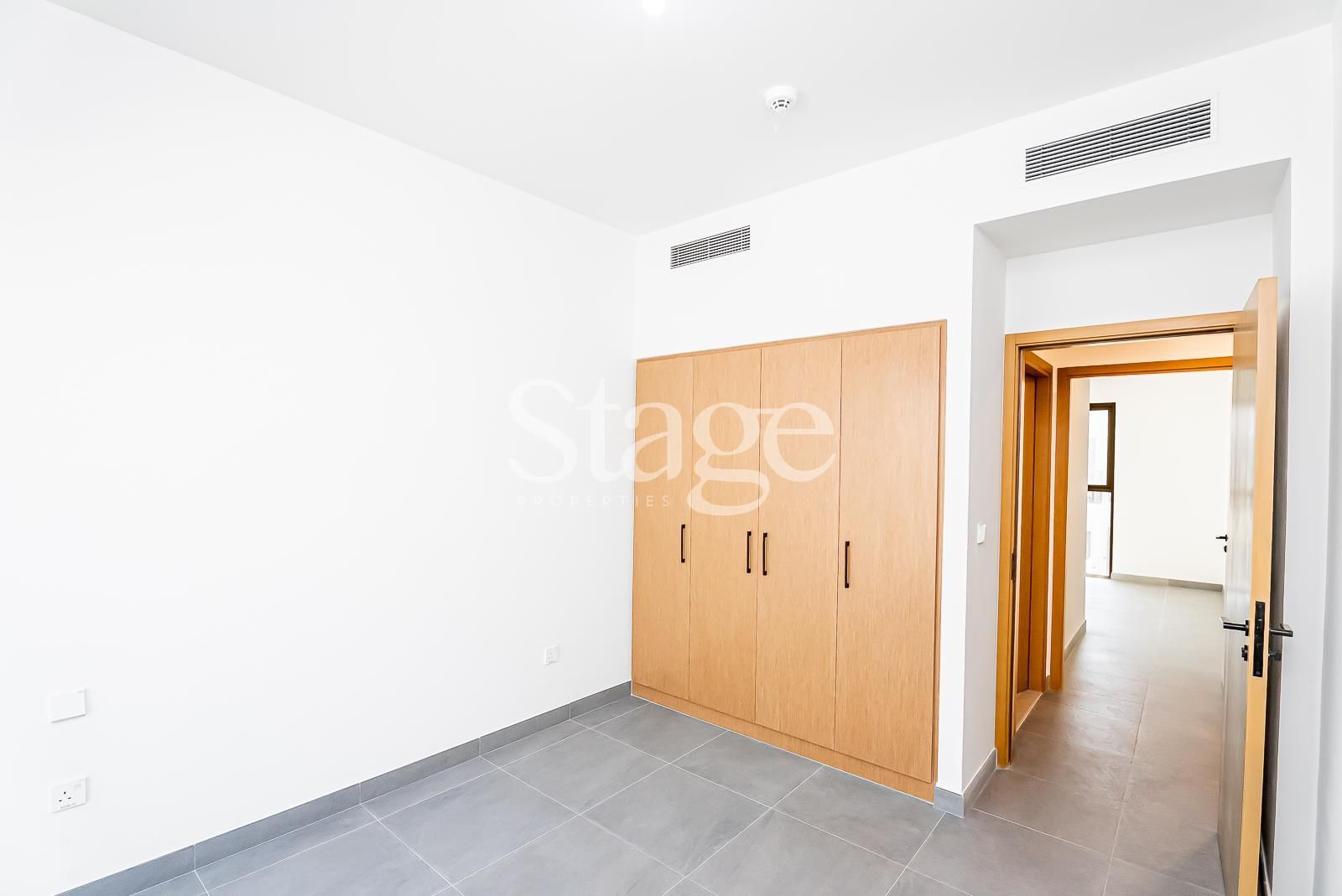 3 bedrooms Townhouse for Rent in Dubai Land, Dubai TH8455L