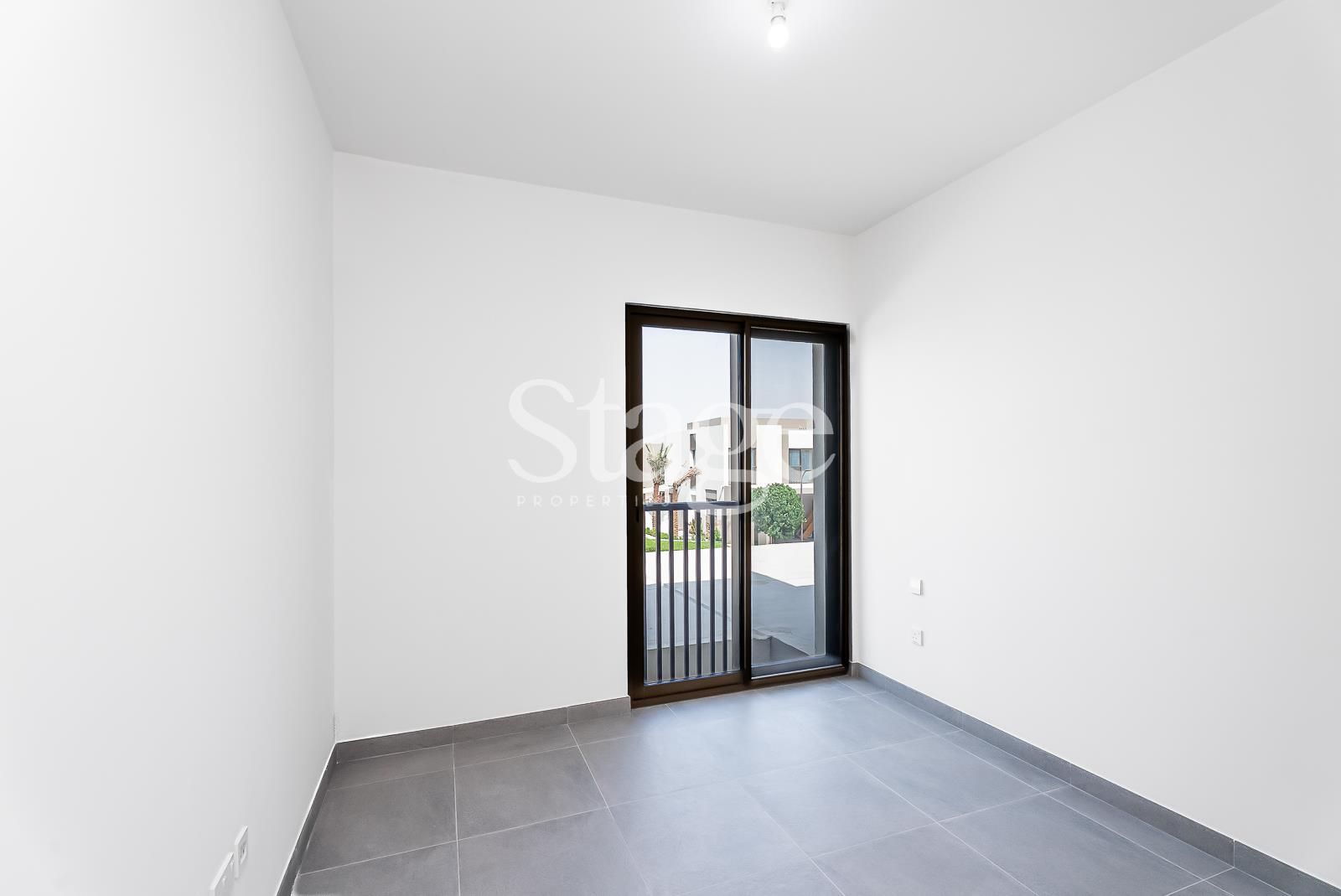 3 bedrooms Townhouse for Rent in Dubai Land, Dubai TH8456L