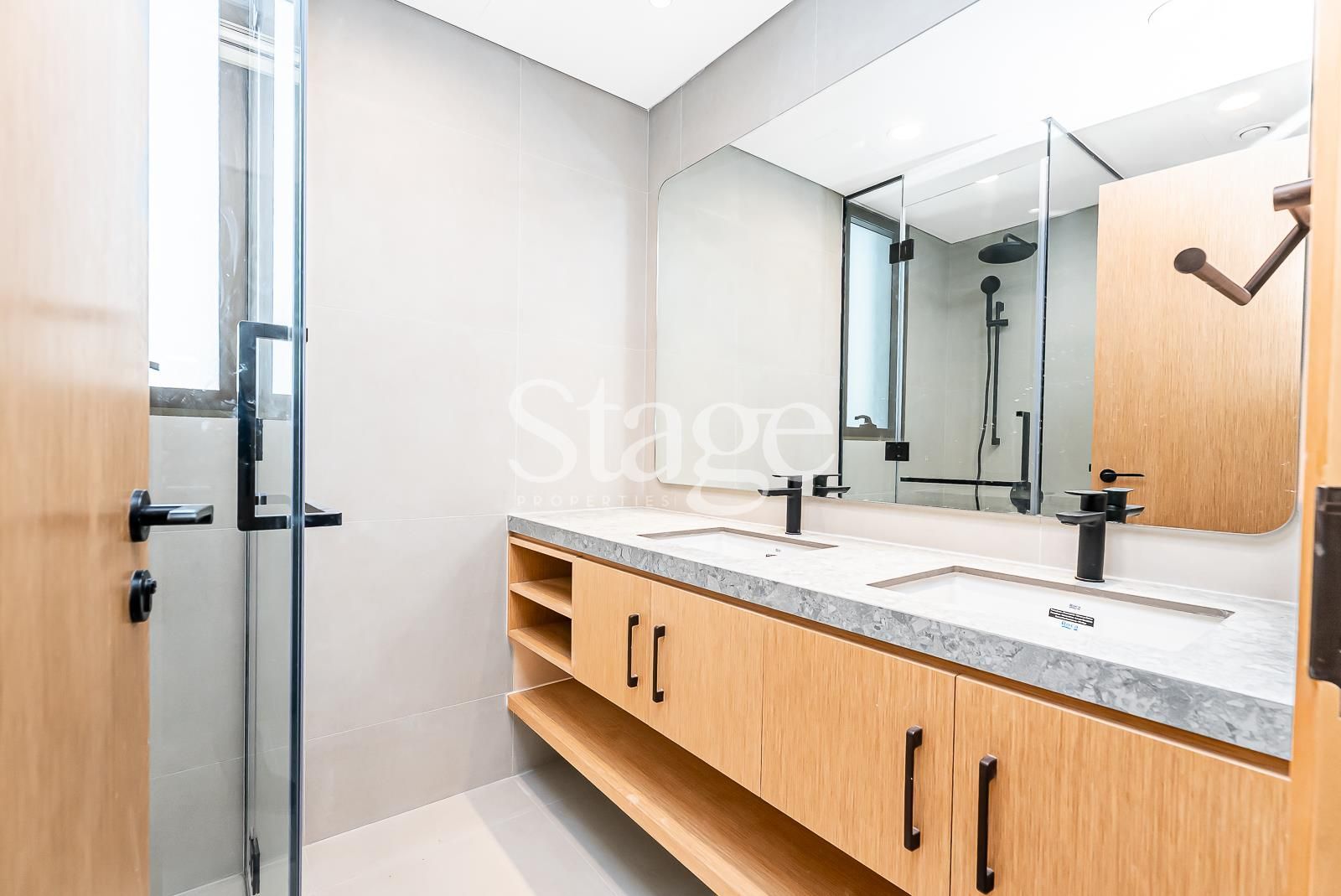 3 bedrooms Townhouse for Rent in Dubai Land, Dubai TH8454L