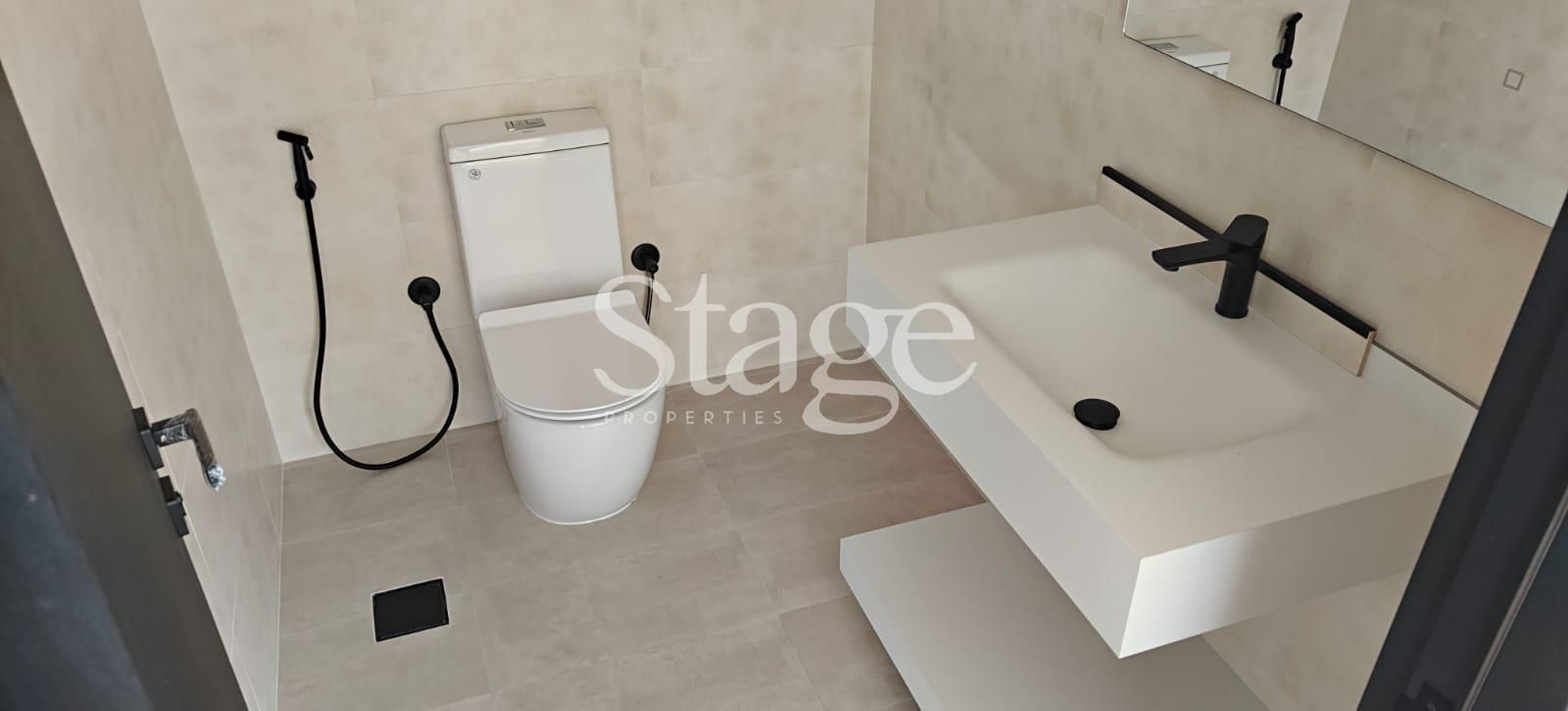 Office Space for Rent in Dubai Media City, Dubai OF8593L