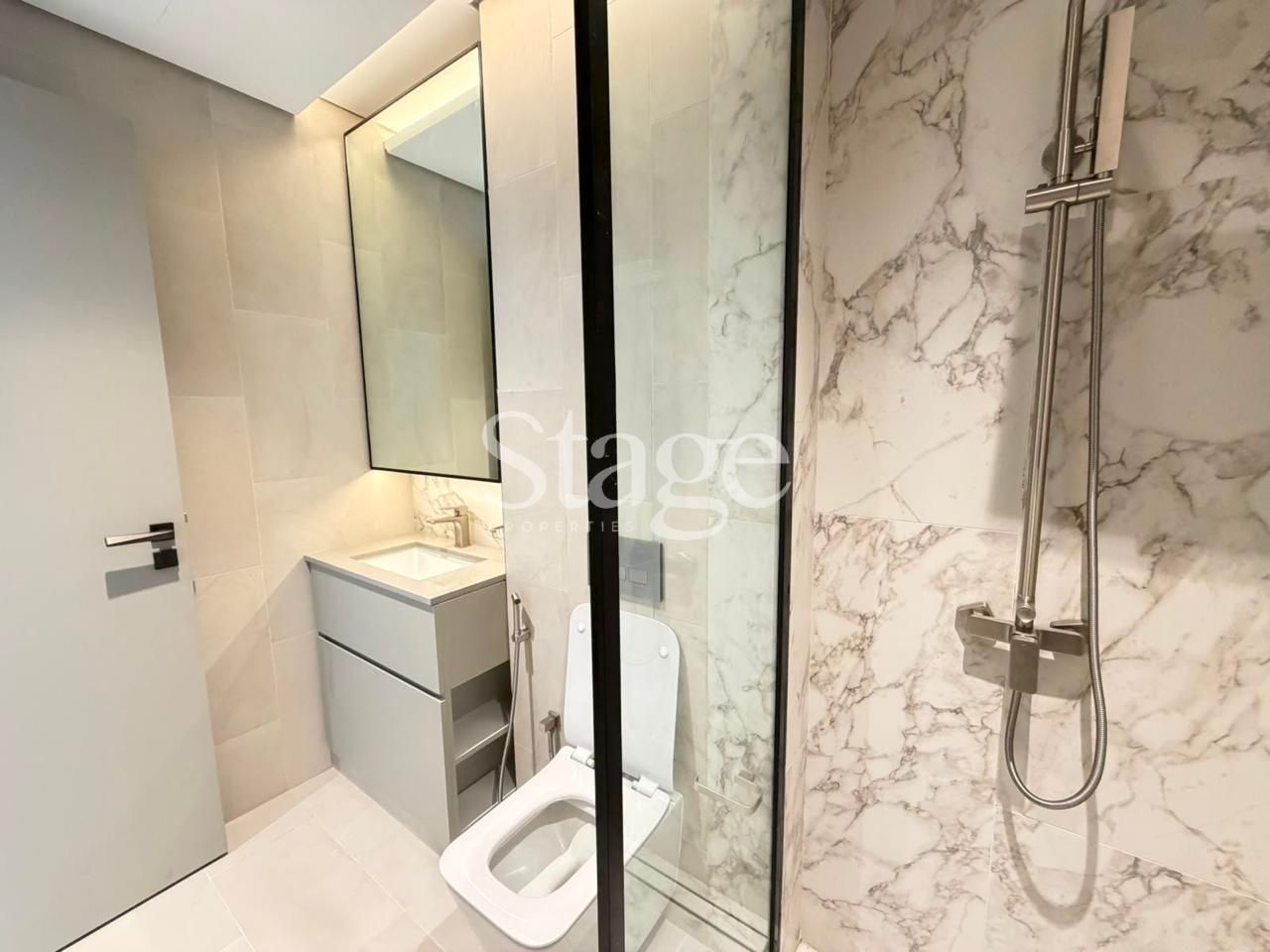 1 bedroom apartment for Sale in Business Bay, Dubai AP10228S
