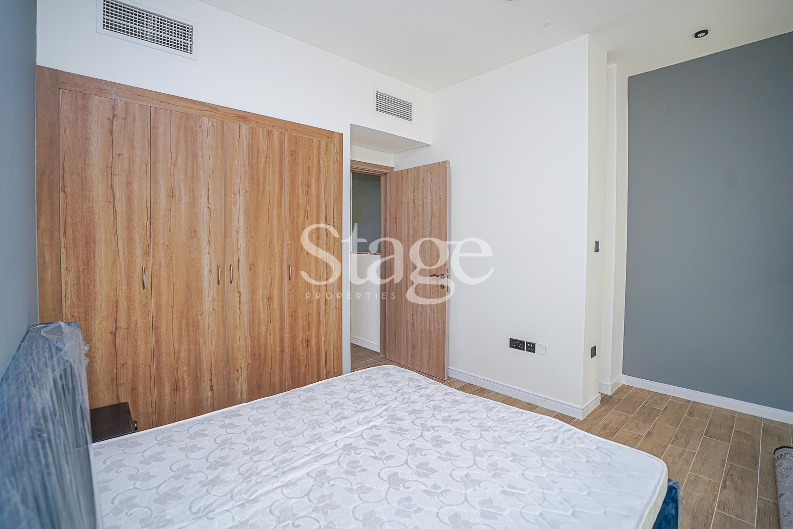 1 bedroom Townhouse for Rent in Rukan, Dubai TH7516L