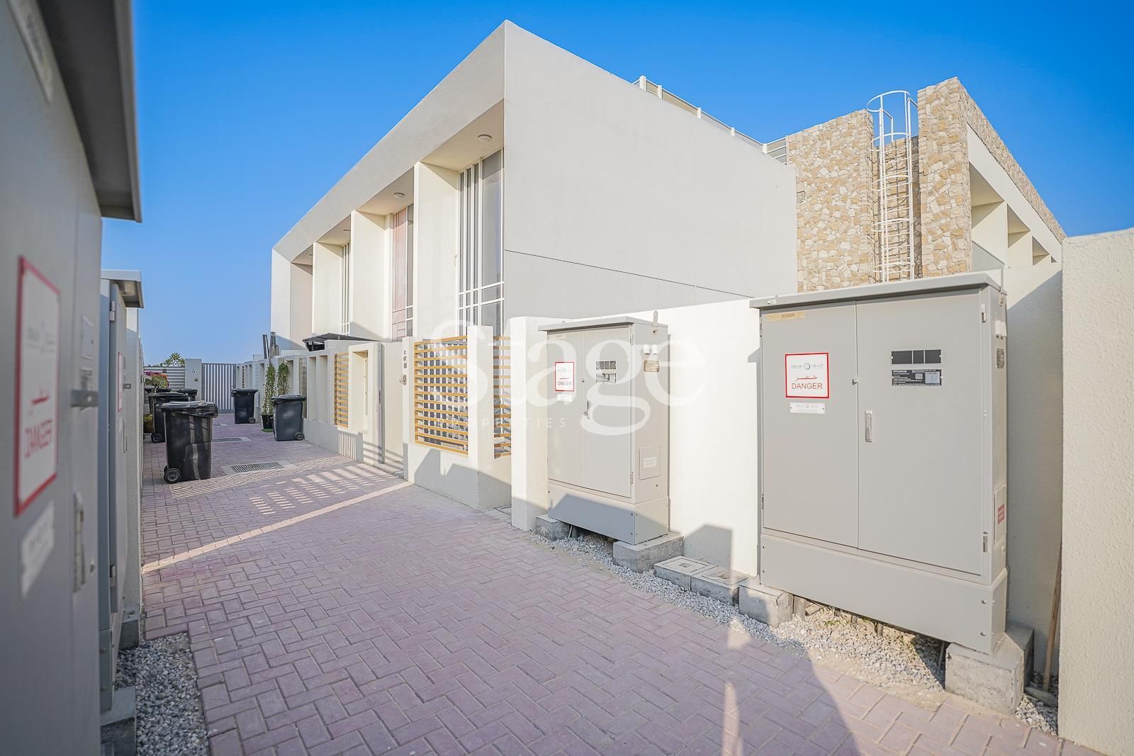 1 bedroom Townhouse for Rent in Rukan, Dubai TH7516L