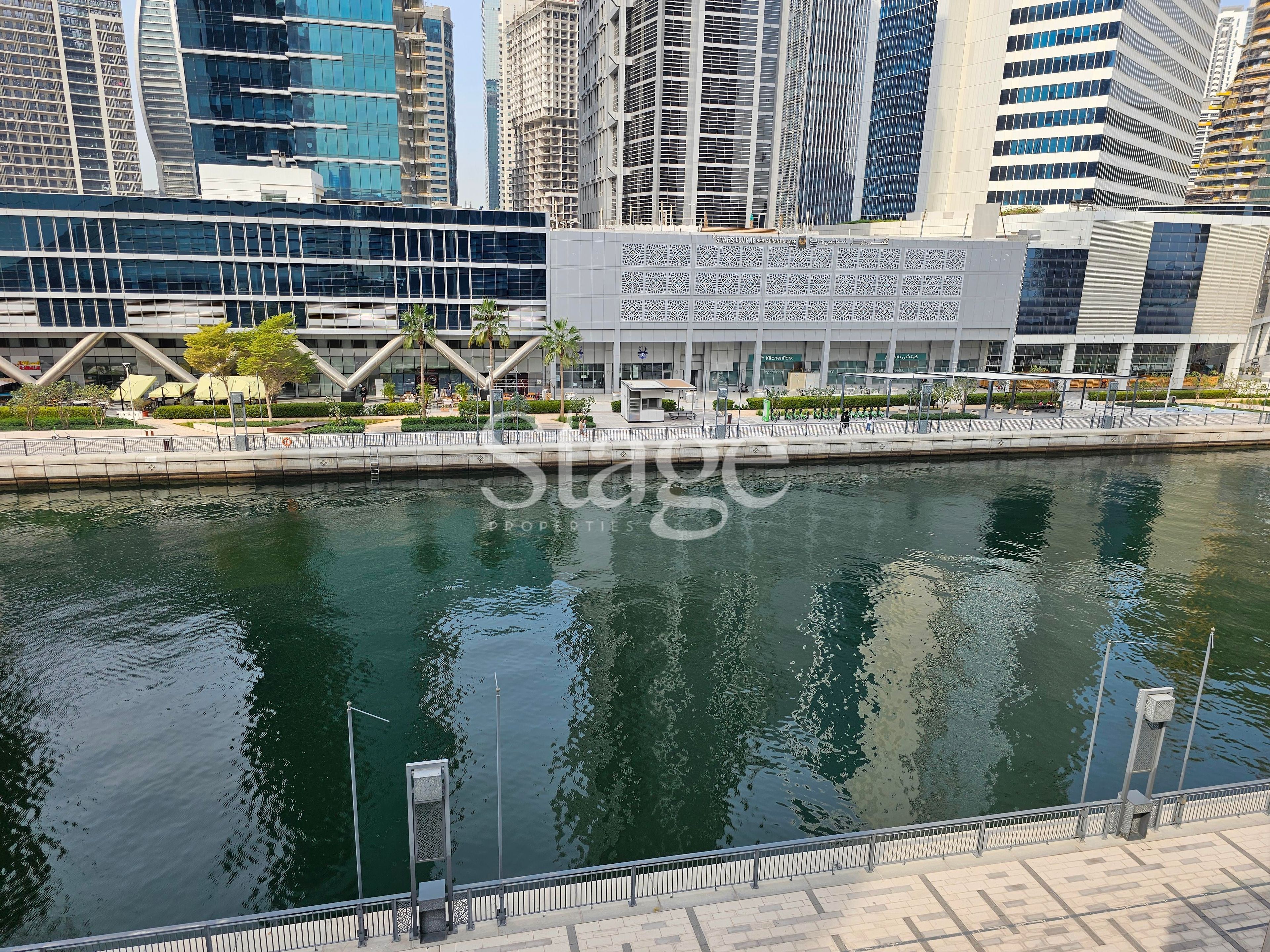 2 bedrooms apartment for Sale in Business Bay, Dubai AP9122S