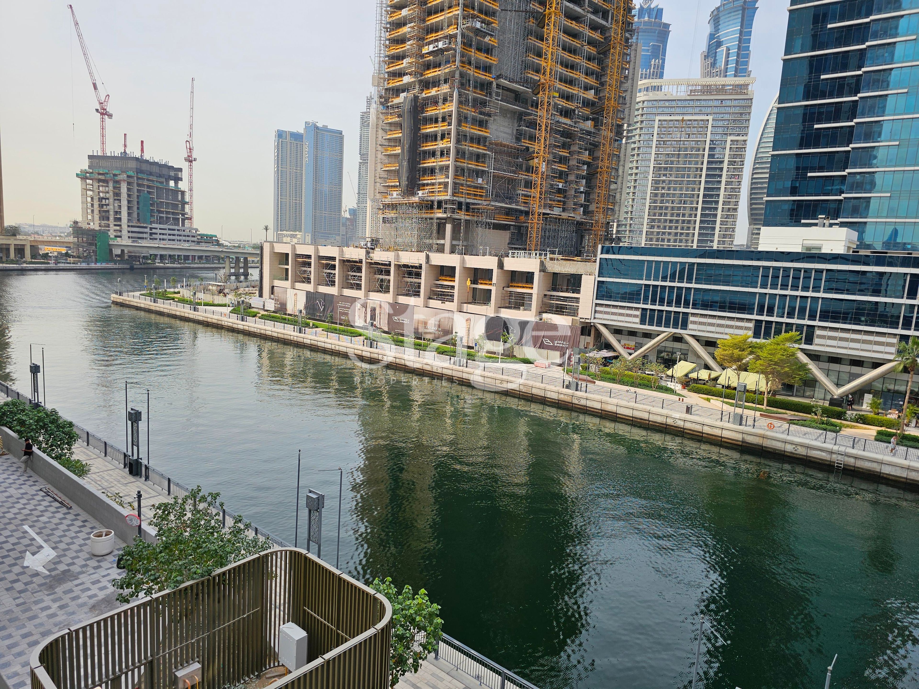 2 bedrooms apartment for Sale in Business Bay, Dubai AP9122S