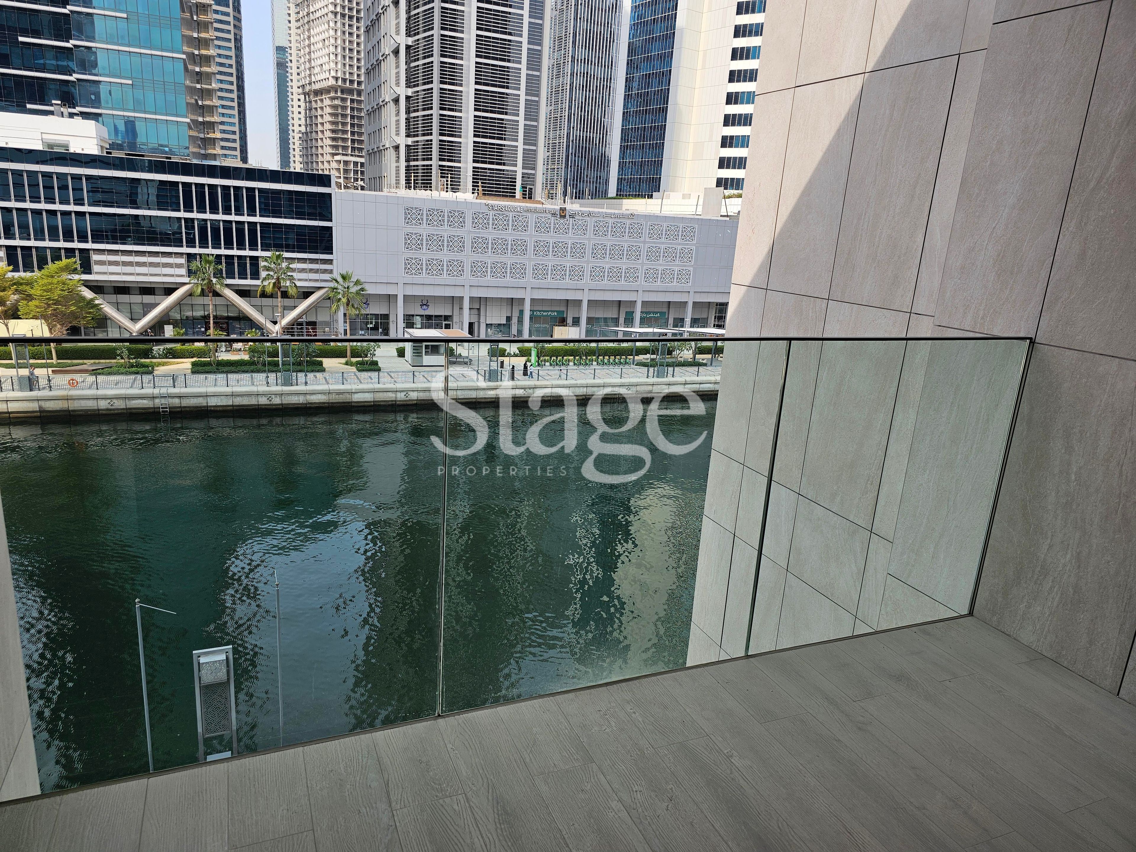 2 bedrooms apartment for Sale in Business Bay, Dubai AP9122S