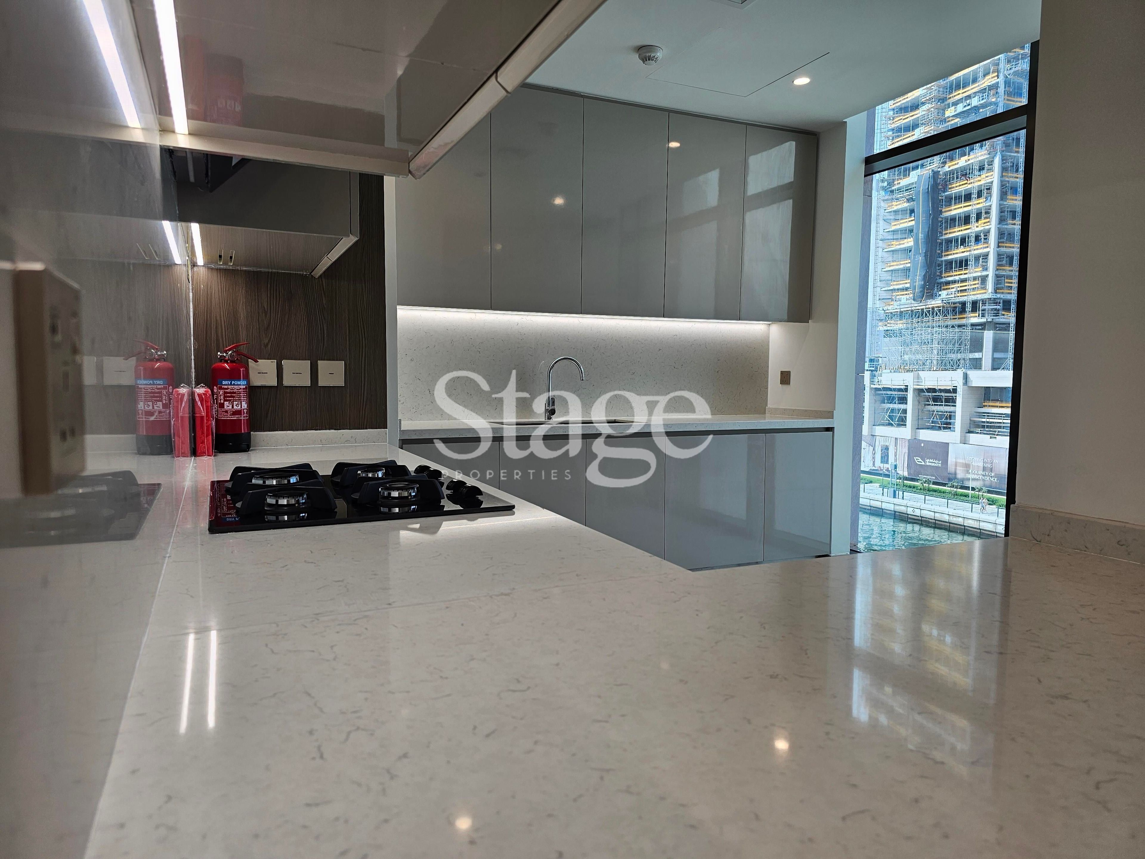 2 bedrooms apartment for Sale in Business Bay, Dubai AP9122S