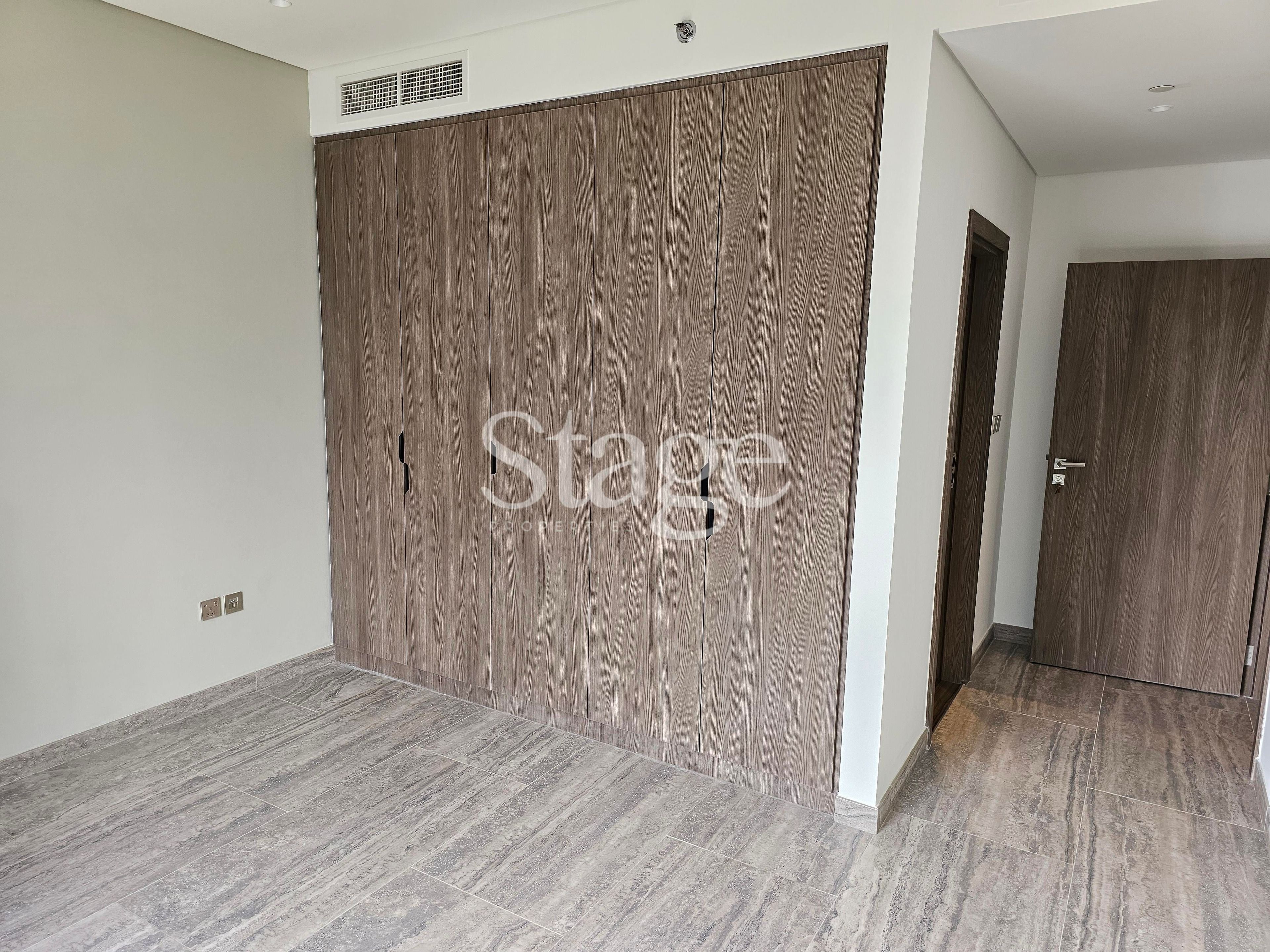 2 bedrooms apartment for Rent in Business Bay, Dubai AP9095L