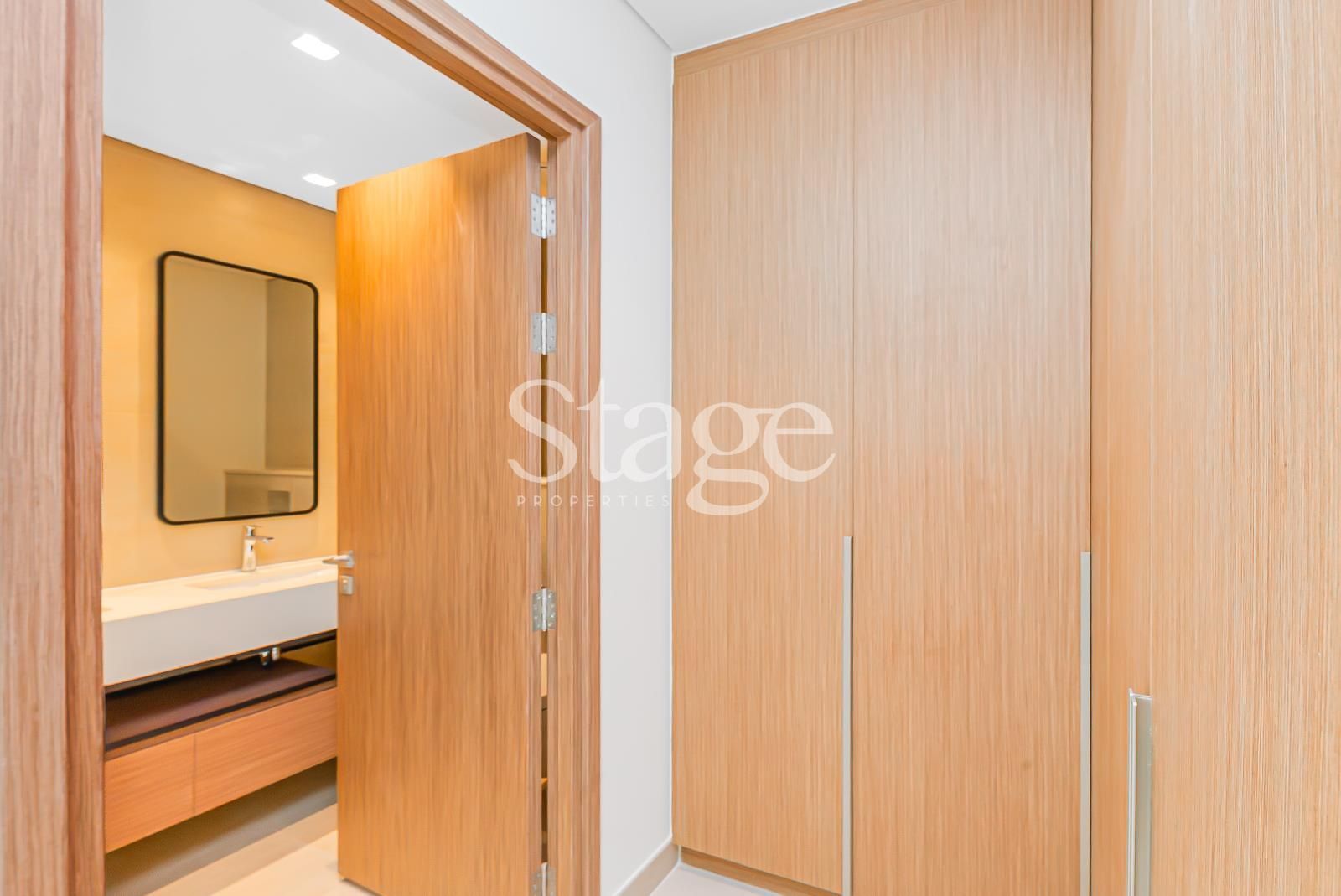 2 bedrooms apartment for Rent in Mina Rashid, Dubai AP8788L