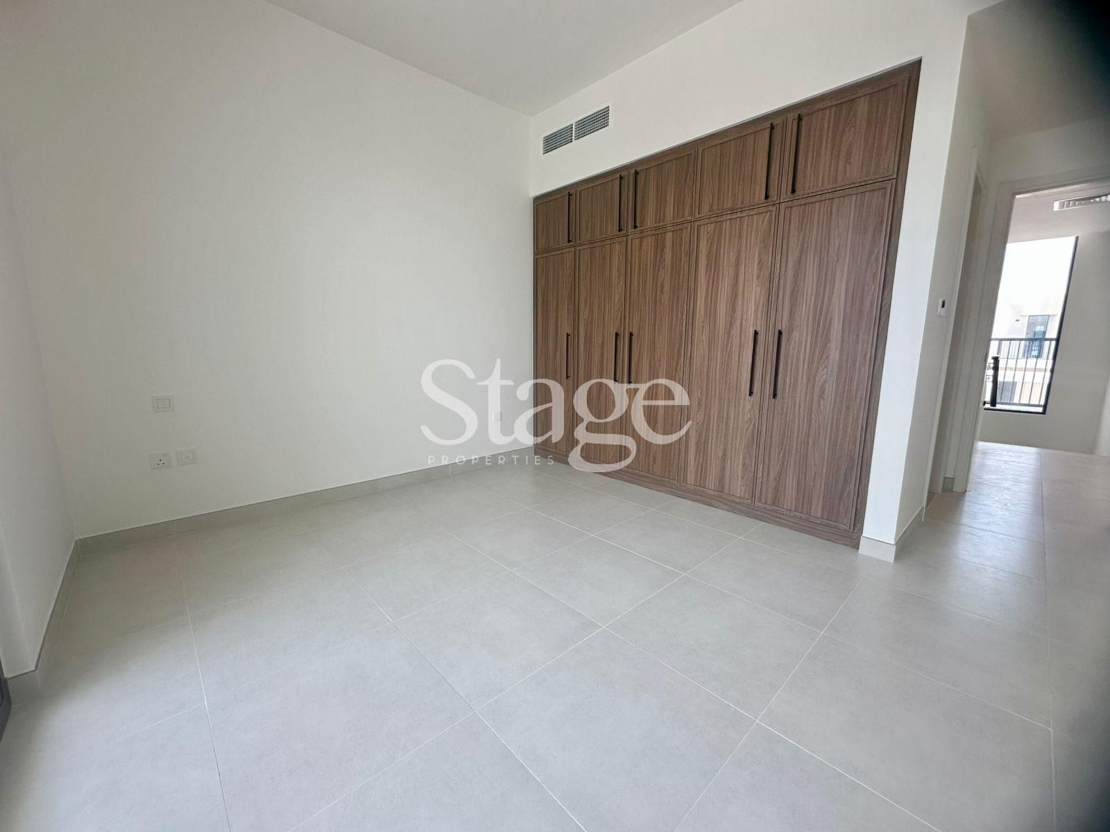 تاون هاوس من ٣ غرف نوم للبيع في Town Square، Dubai TH8057S
