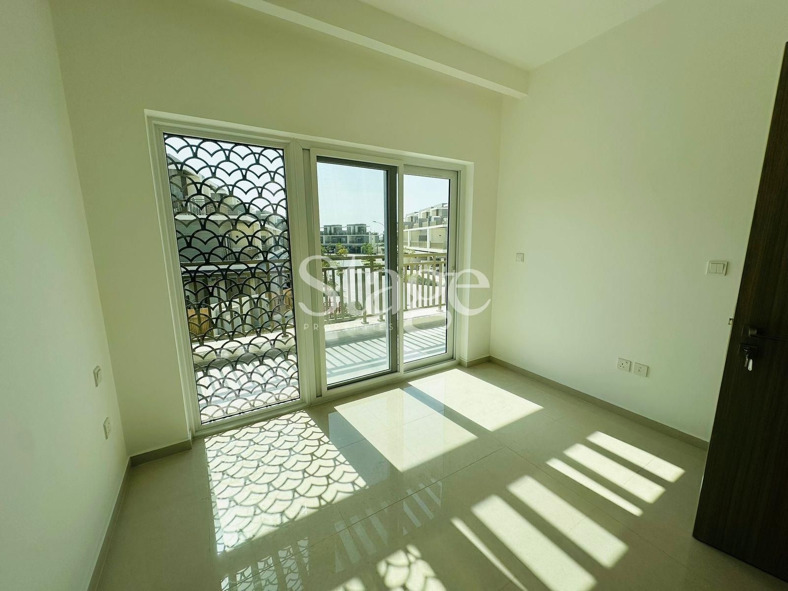 3 bedrooms Townhouse for Sale in Damac Hills 2, Dubai TH9528S