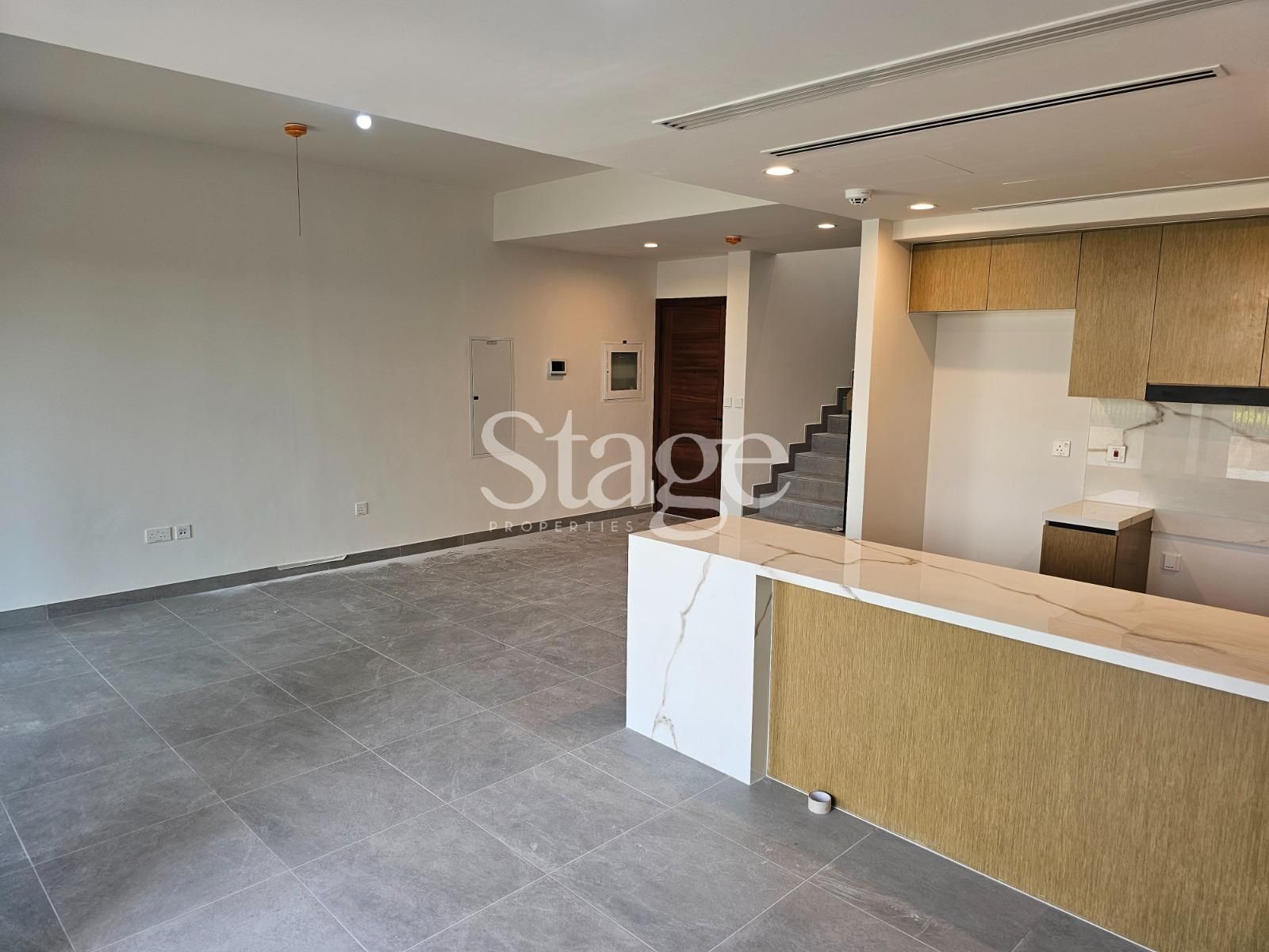 3 bedrooms Townhouse for Rent in Dubai Land, Dubai TH8504L