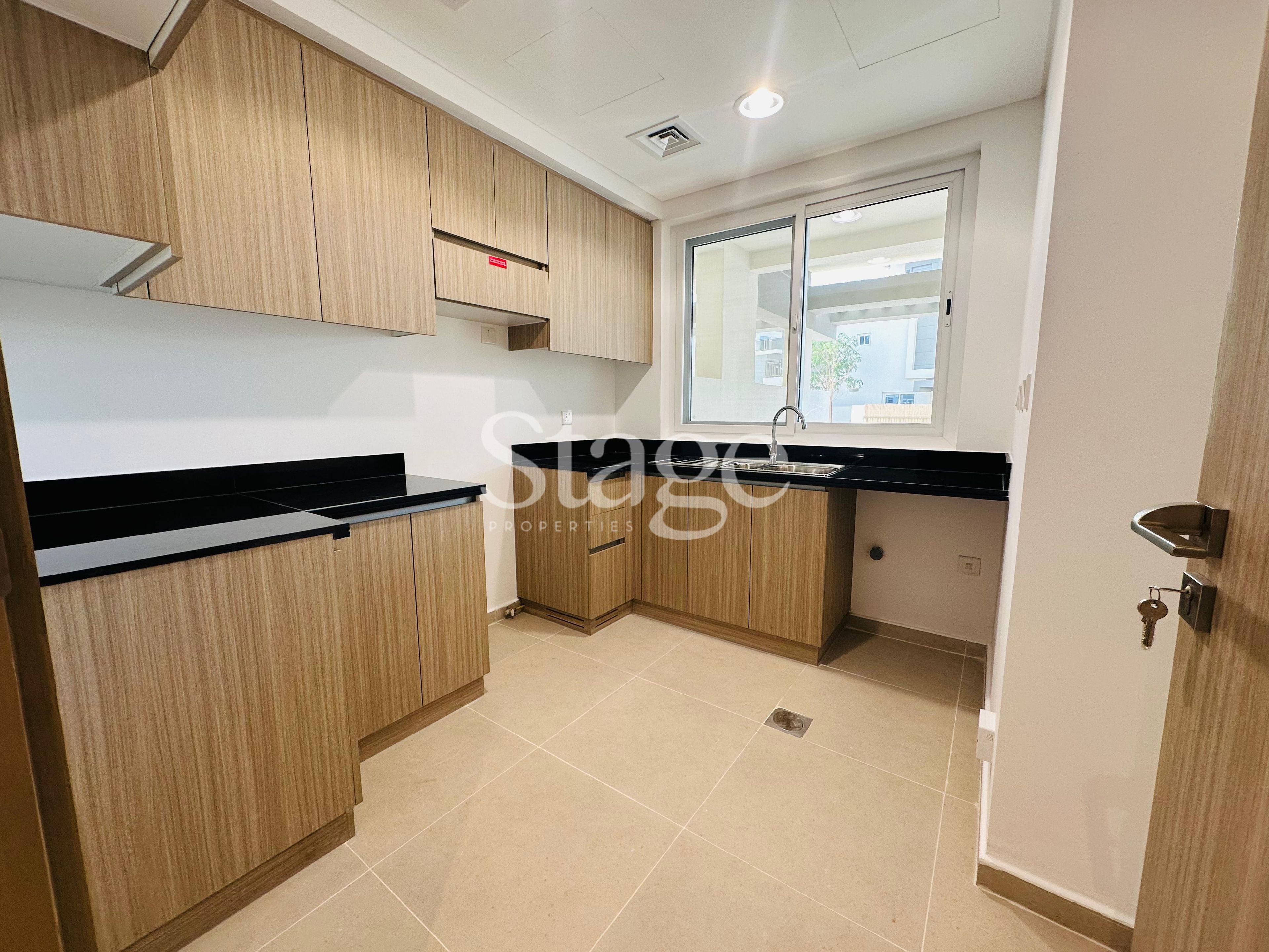 3 bedrooms Townhouse for Sale in Damac Hills 2, Dubai TH8414S