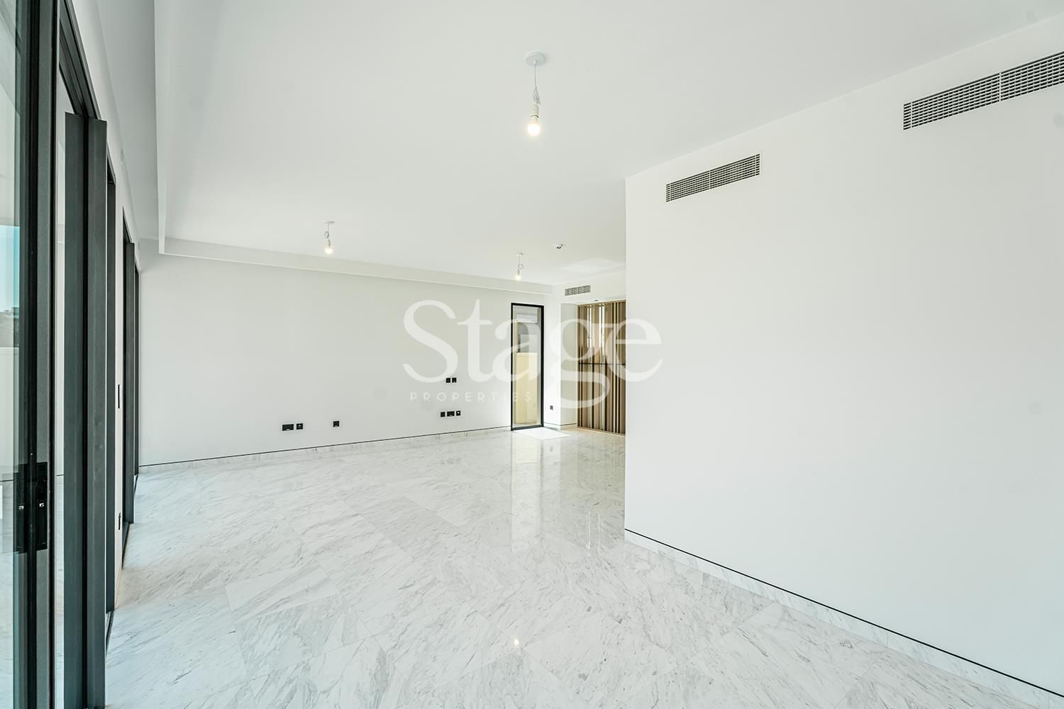 فيلا من ٤ غرف نوم للإيجار في Tilal Al Ghaf، Dubai VI7746L