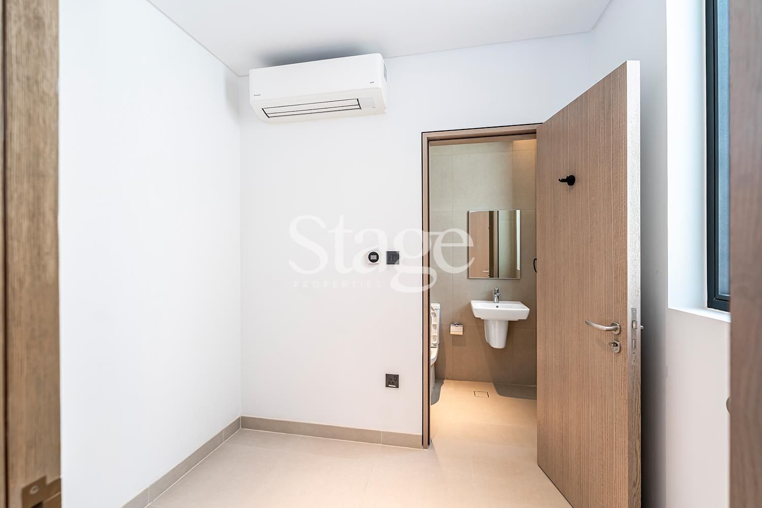 فيلا من ٤ غرف نوم للإيجار في Tilal Al Ghaf، Dubai VI7746L