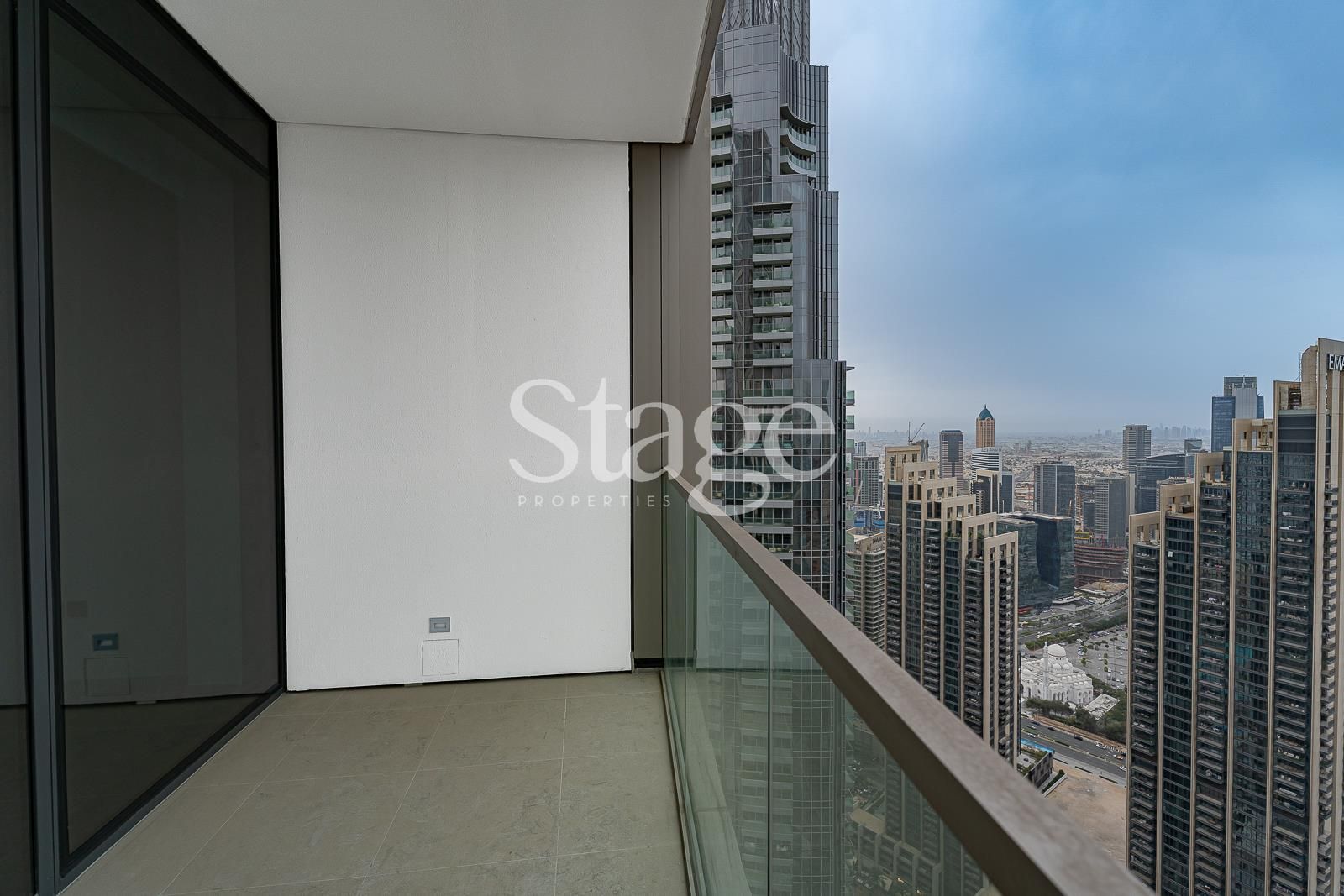 شقة من غرفة نوم للإيجار في Downtown Dubai، Dubai AP7661L