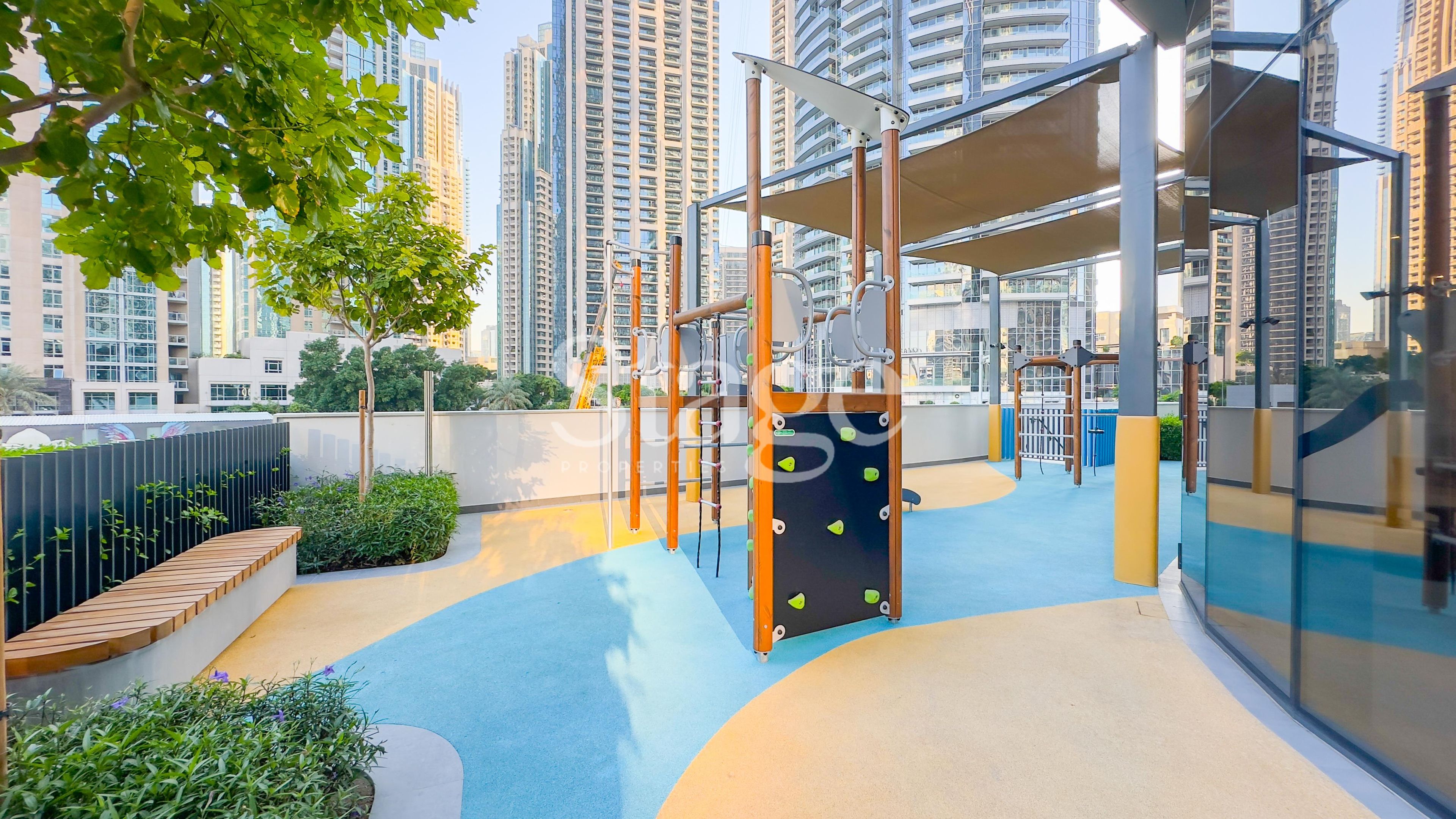 شقة من غرفة نوم للإيجار في Downtown Dubai، Dubai AP7661L