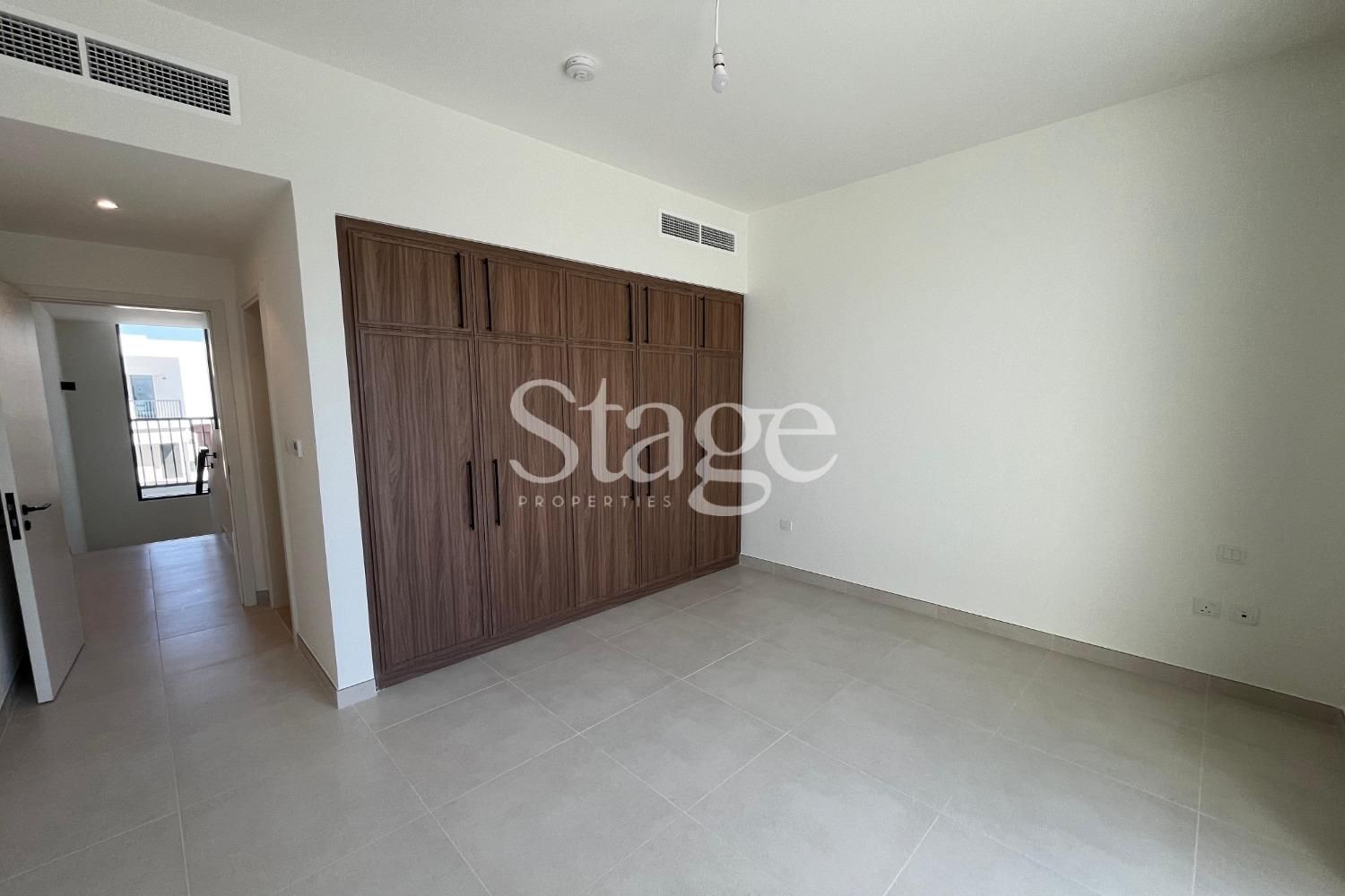 3 bedrooms Townhouse for Rent in Town Square, Dubai TH10092L