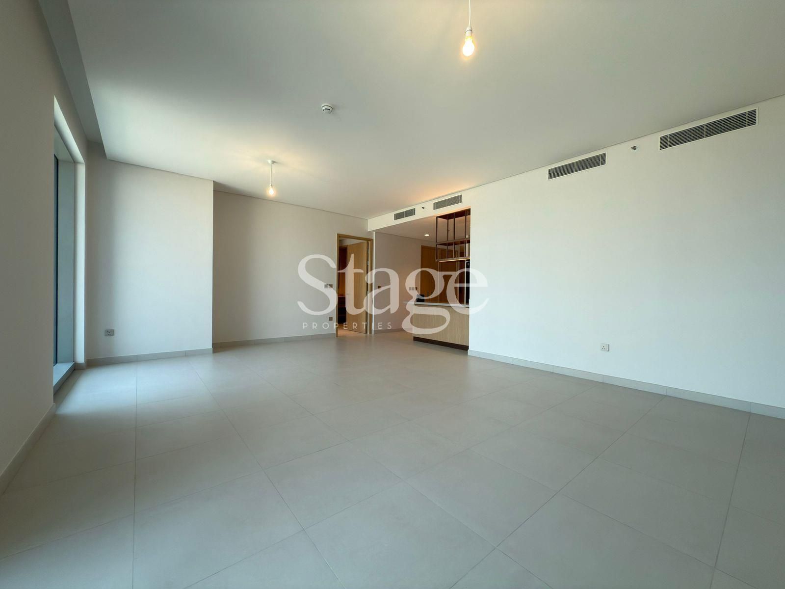 شقة من ٣ غرف نوم للإيجار في Downtown Dubai، Dubai AP8207L