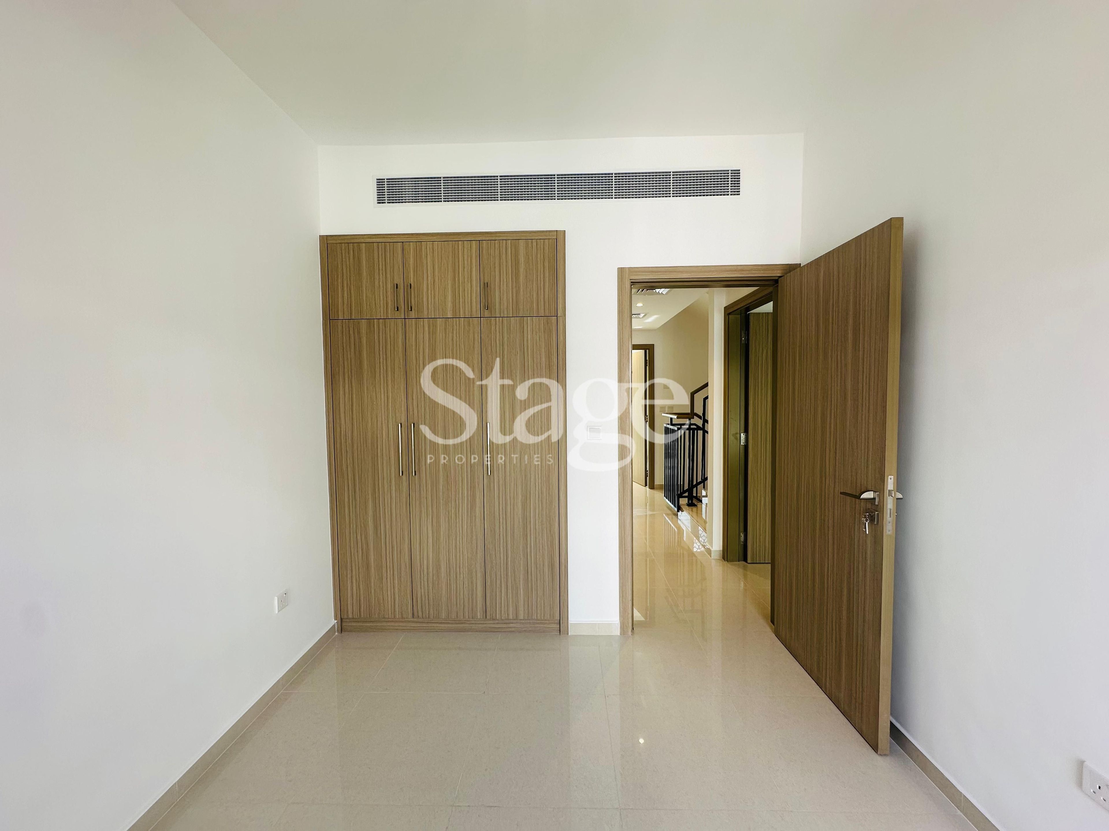 3 bedrooms Townhouse for Rent in Damac Hills 2, Dubai TH8423L