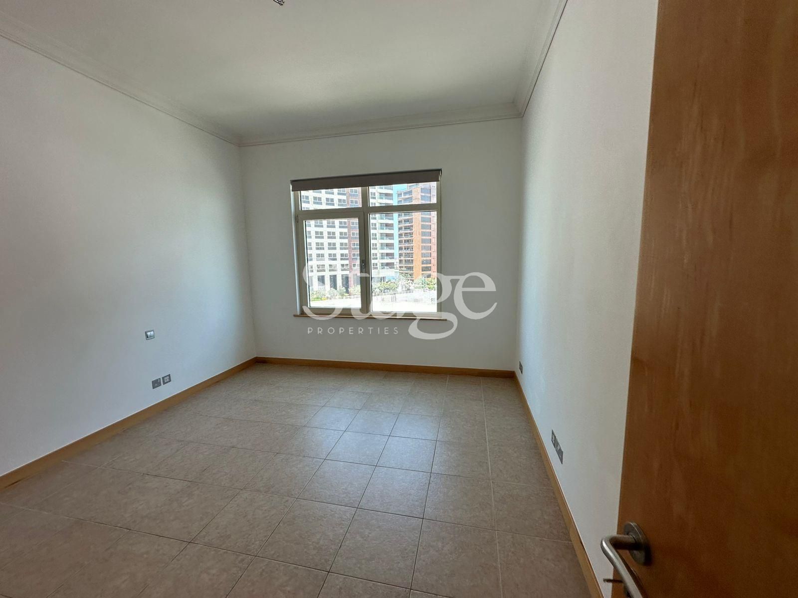 شقة من ٣ غرف نوم للإيجار في Palm Jumeirah، Dubai AP9533L