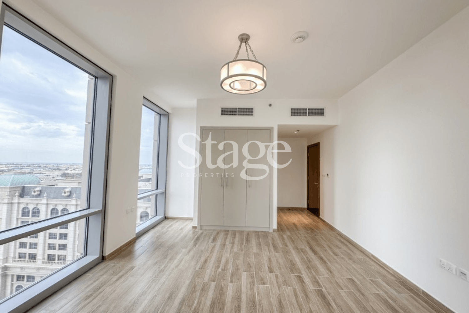 2 bedrooms apartment for Rent in Business Bay, Dubai AP8430L