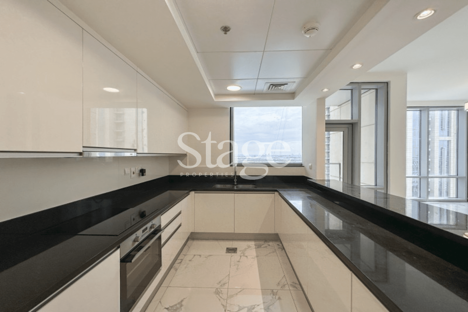 2 bedrooms apartment for Rent in Business Bay, Dubai AP8430L