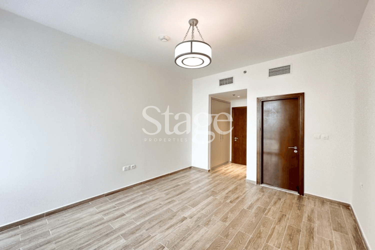 2 bedrooms apartment for Rent in Business Bay, Dubai AP8430L