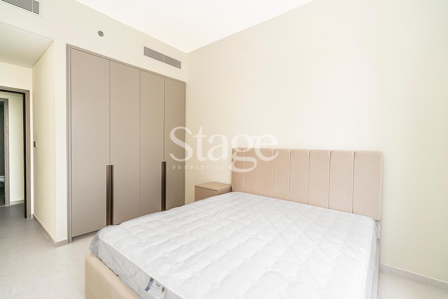 شقة من ٣ غرف نوم للإيجار في Downtown Dubai، Dubai AP7851L