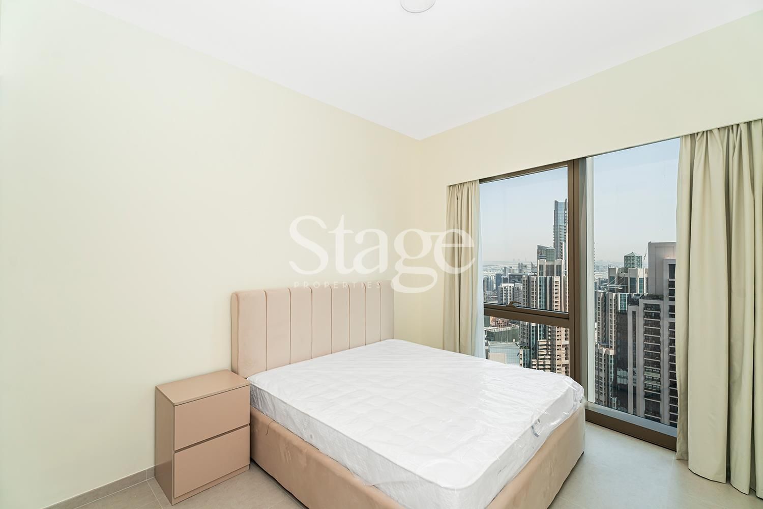 شقة من ٣ غرف نوم للإيجار في Downtown Dubai، Dubai AP7851L