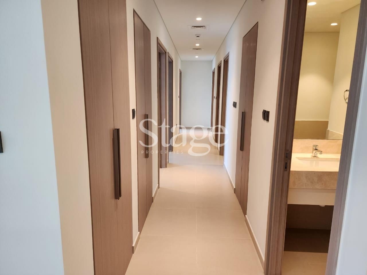 شقة من ٣ غرف نوم للإيجار في Downtown Dubai، Dubai AP7749L