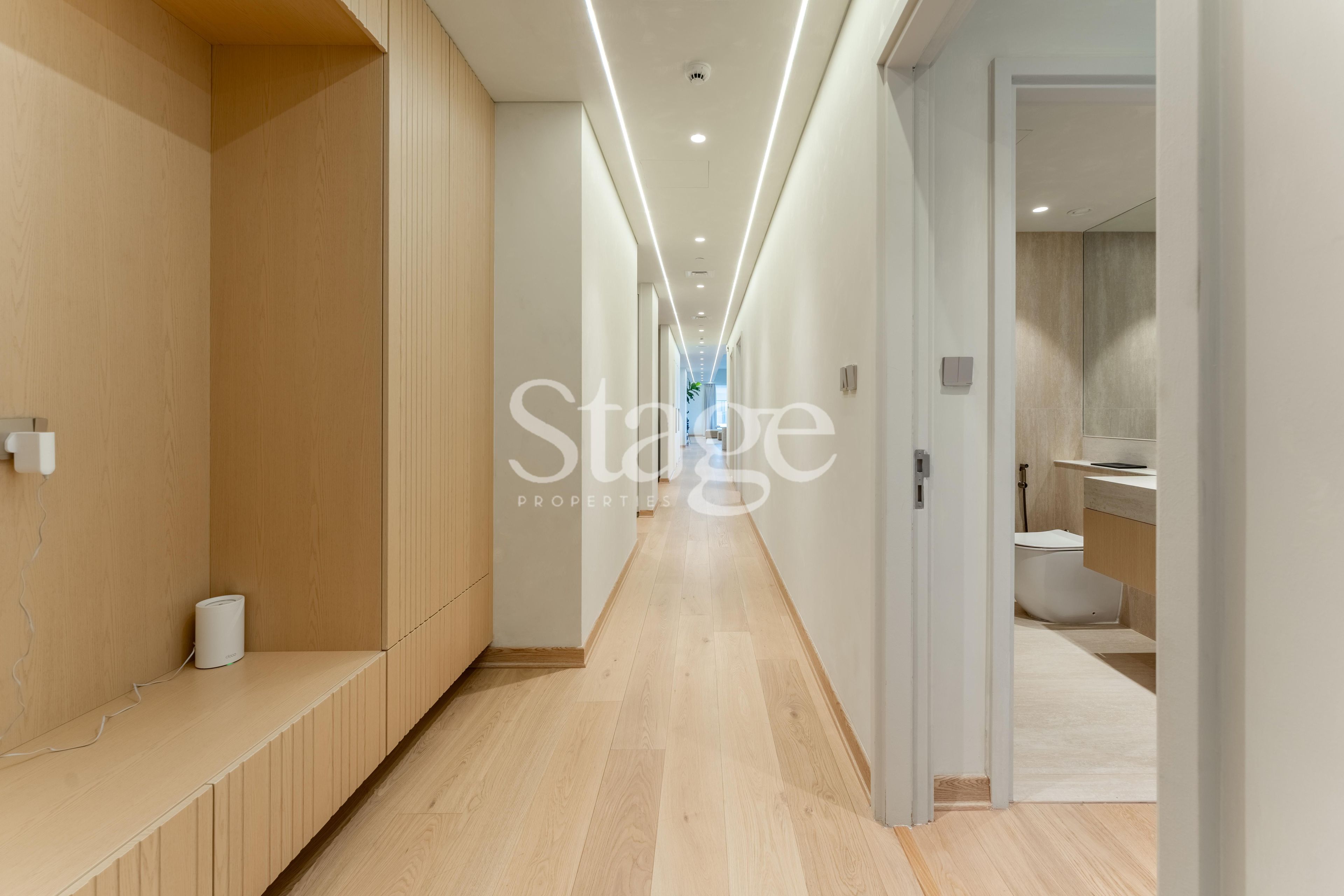 4 bedrooms apartment for Rent in Downtown Dubai, Dubai AP8398L