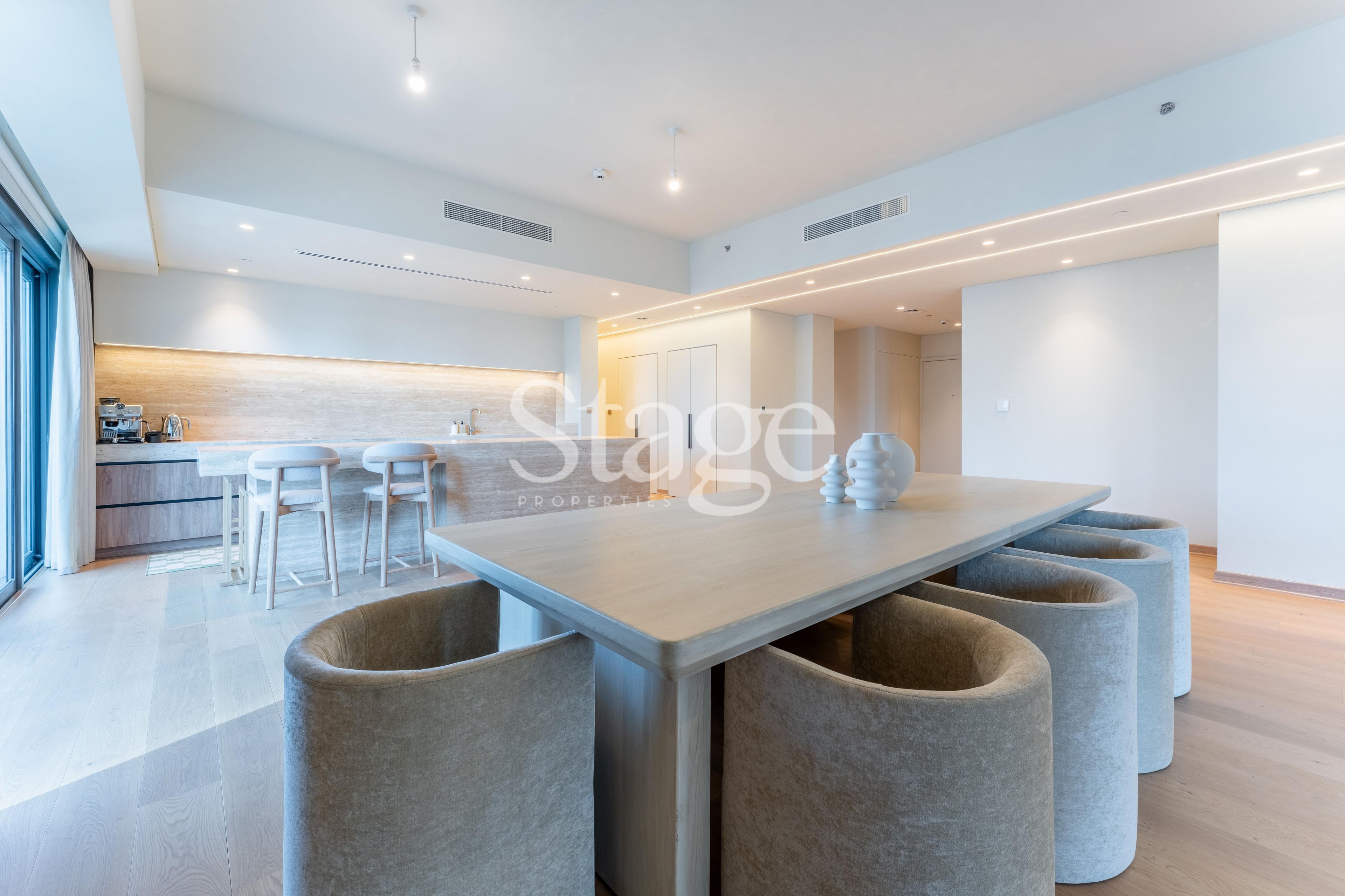 4 bedrooms apartment for Rent in Downtown Dubai, Dubai AP8398L