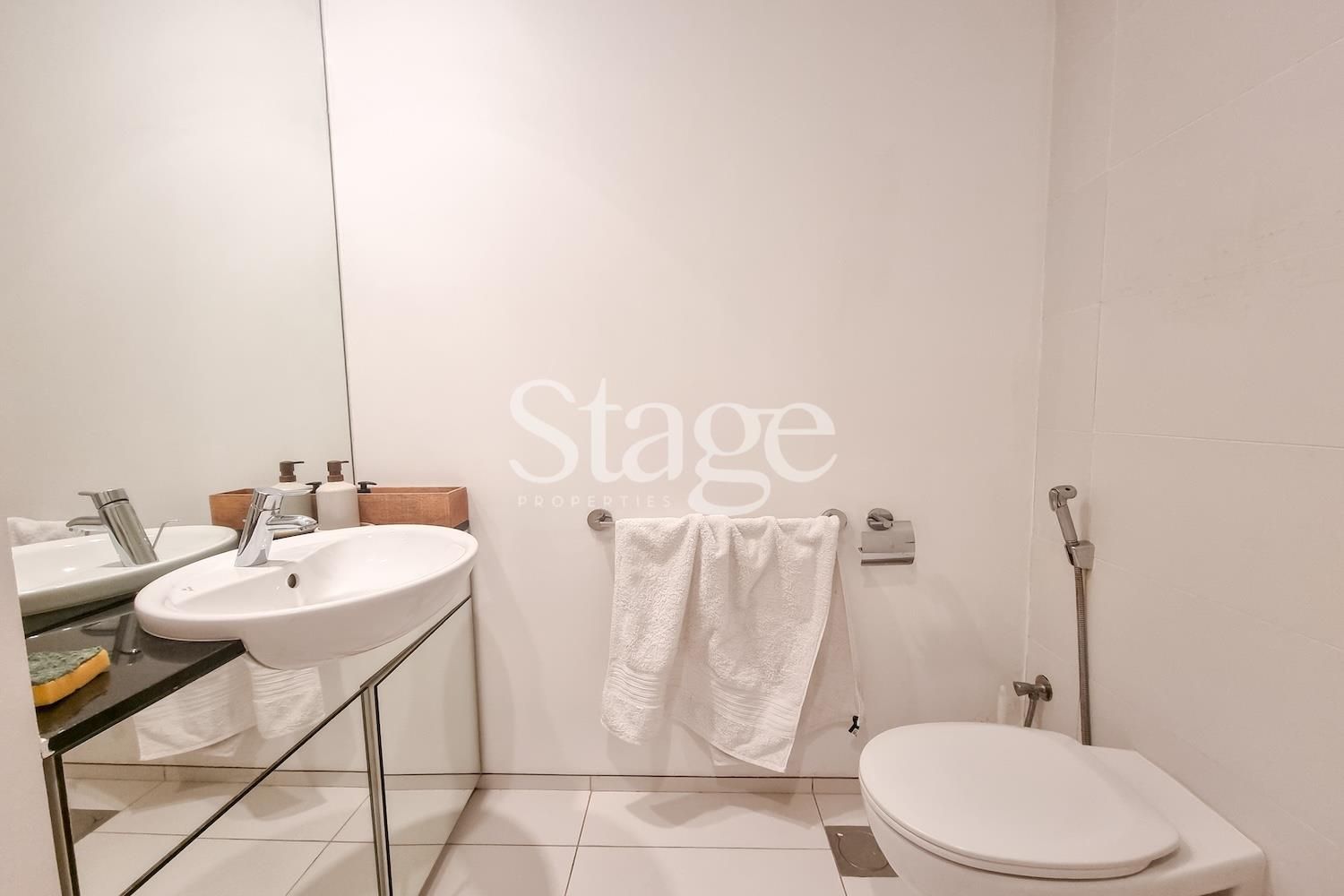 1 bedroom apartment for Rent in DIFC, Dubai AP8437L