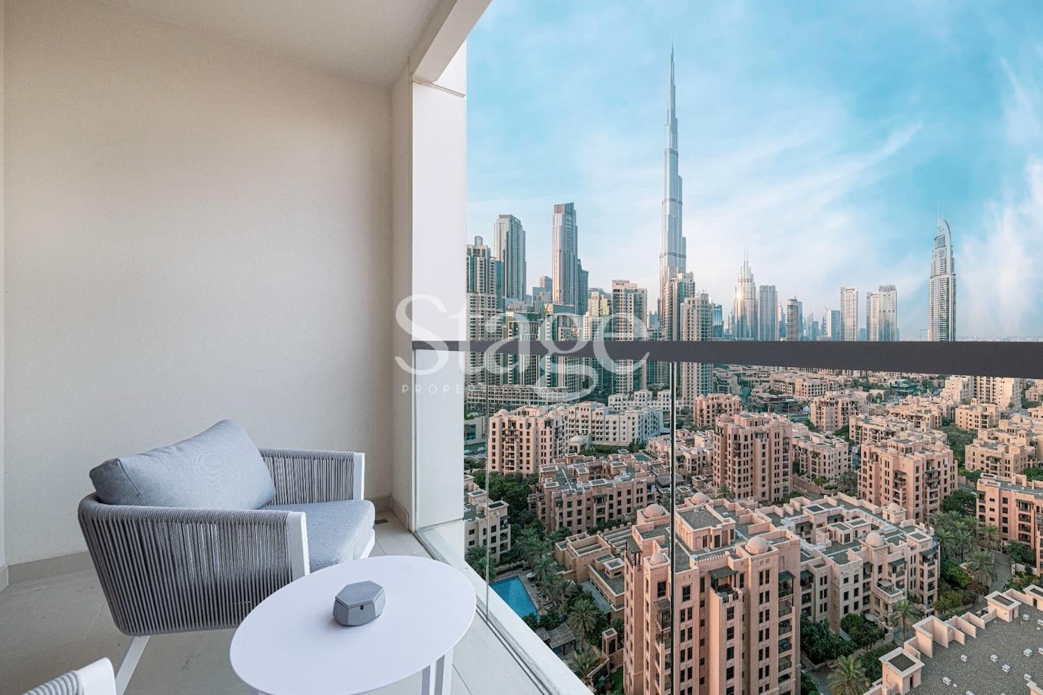 Burj Khalifa Views | Fully Furnished | Modern