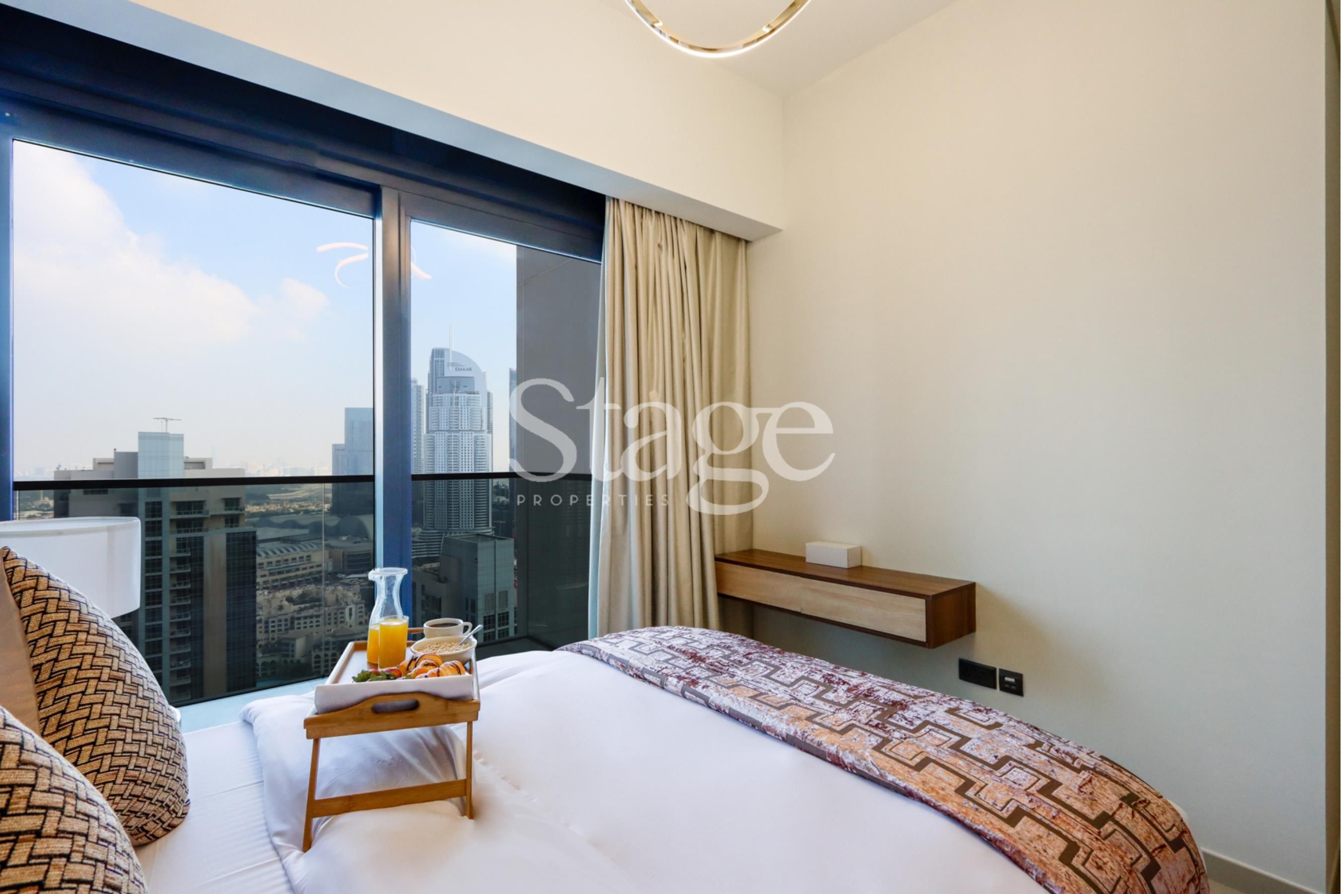 3 bedrooms apartment for Rent in Downtown Dubai, Dubai AP8543L
