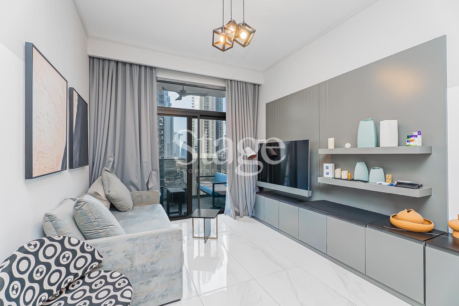 2 bedrooms apartment for Rent in Business Bay, Dubai AP8717L