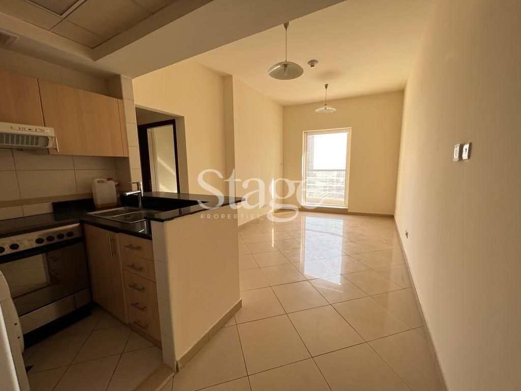1 bedroom apartment for Rent in Jumeirah Lake Towers, Dubai AP7512L