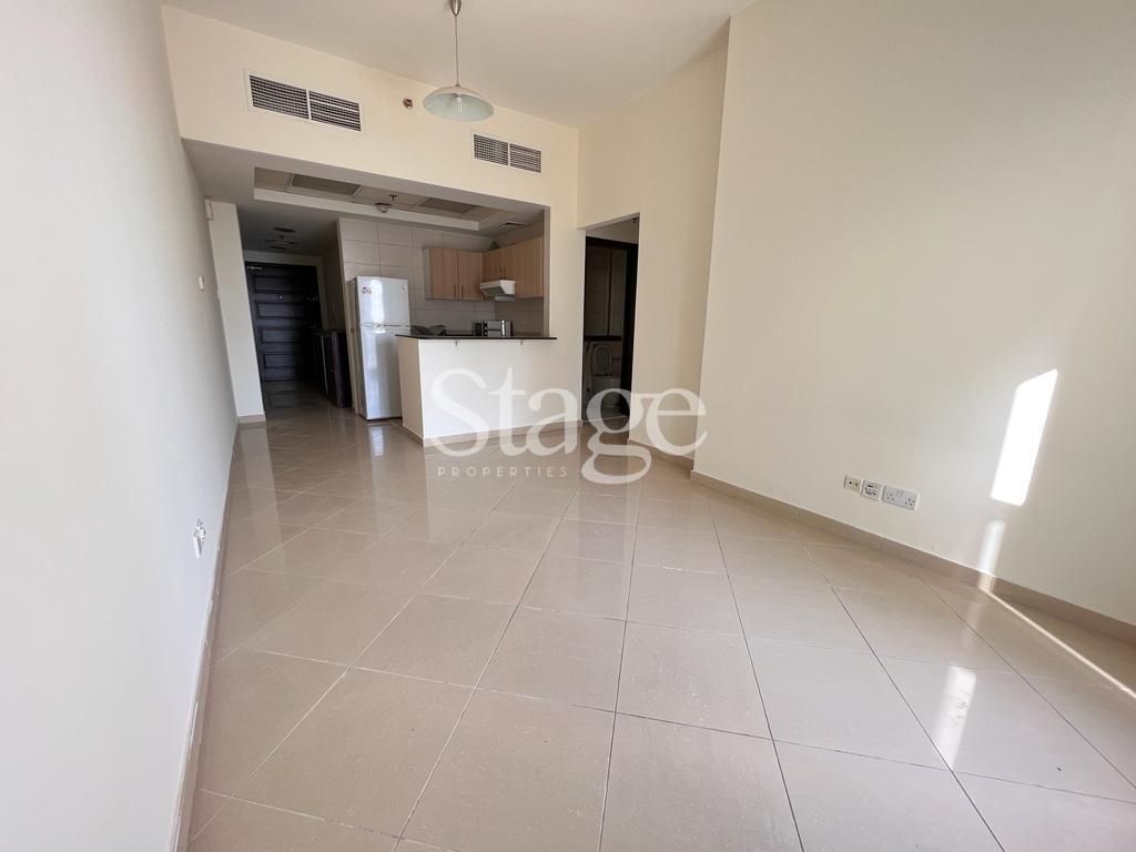1 bedroom apartment for Rent in Jumeirah Lake Towers, Dubai AP7512L