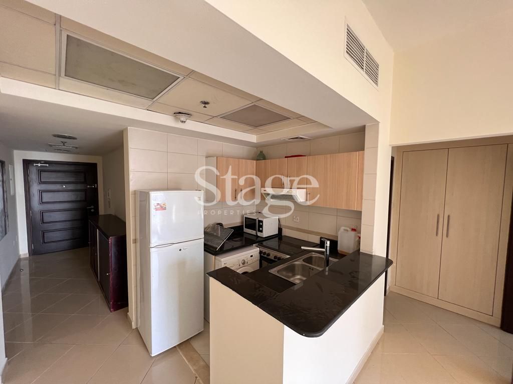 1 bedroom apartment for Rent in Jumeirah Lake Towers, Dubai AP7512L