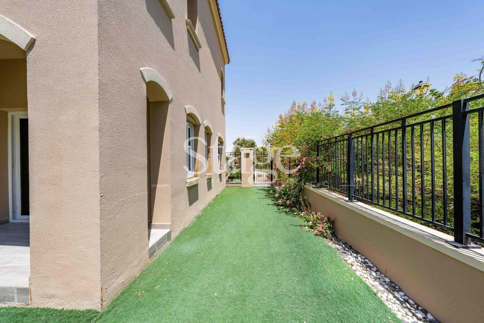 فيلا توأم من ٣ غرف نوم للإيجار في Serena، Dubai VI9369L