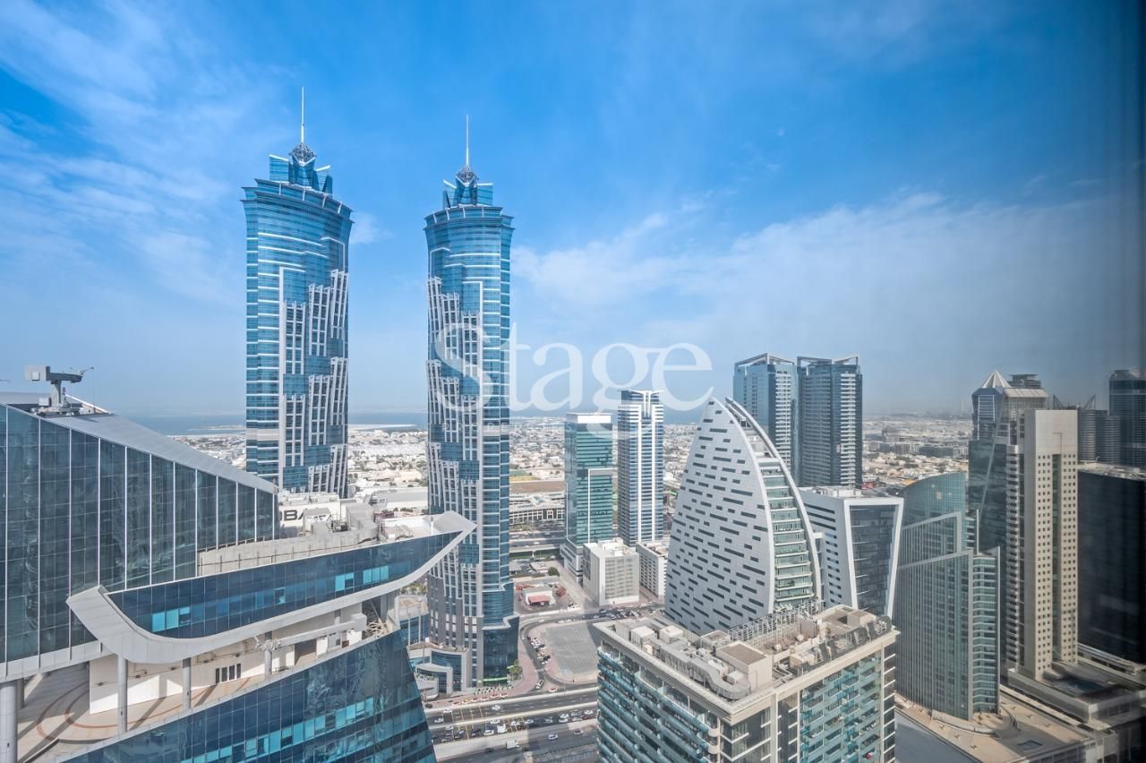 Office Space for Rent in Business Bay, Dubai OF7647L