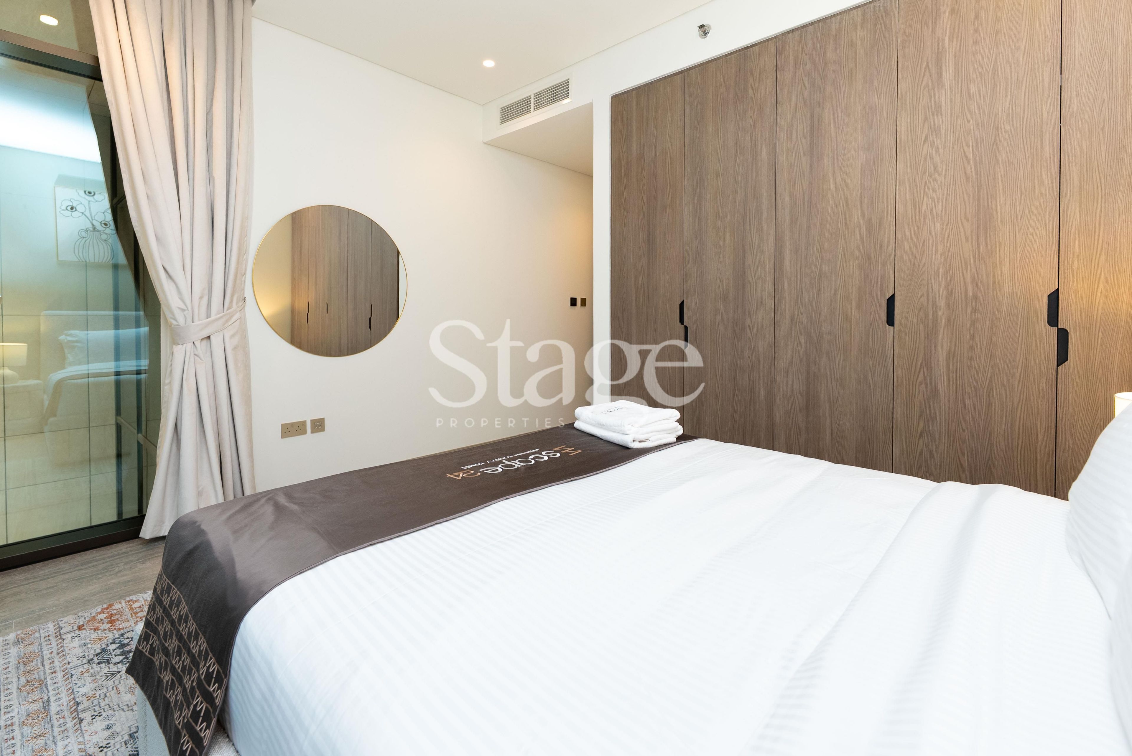 2 bedrooms apartment for Rent in Business Bay, Dubai AP9209L