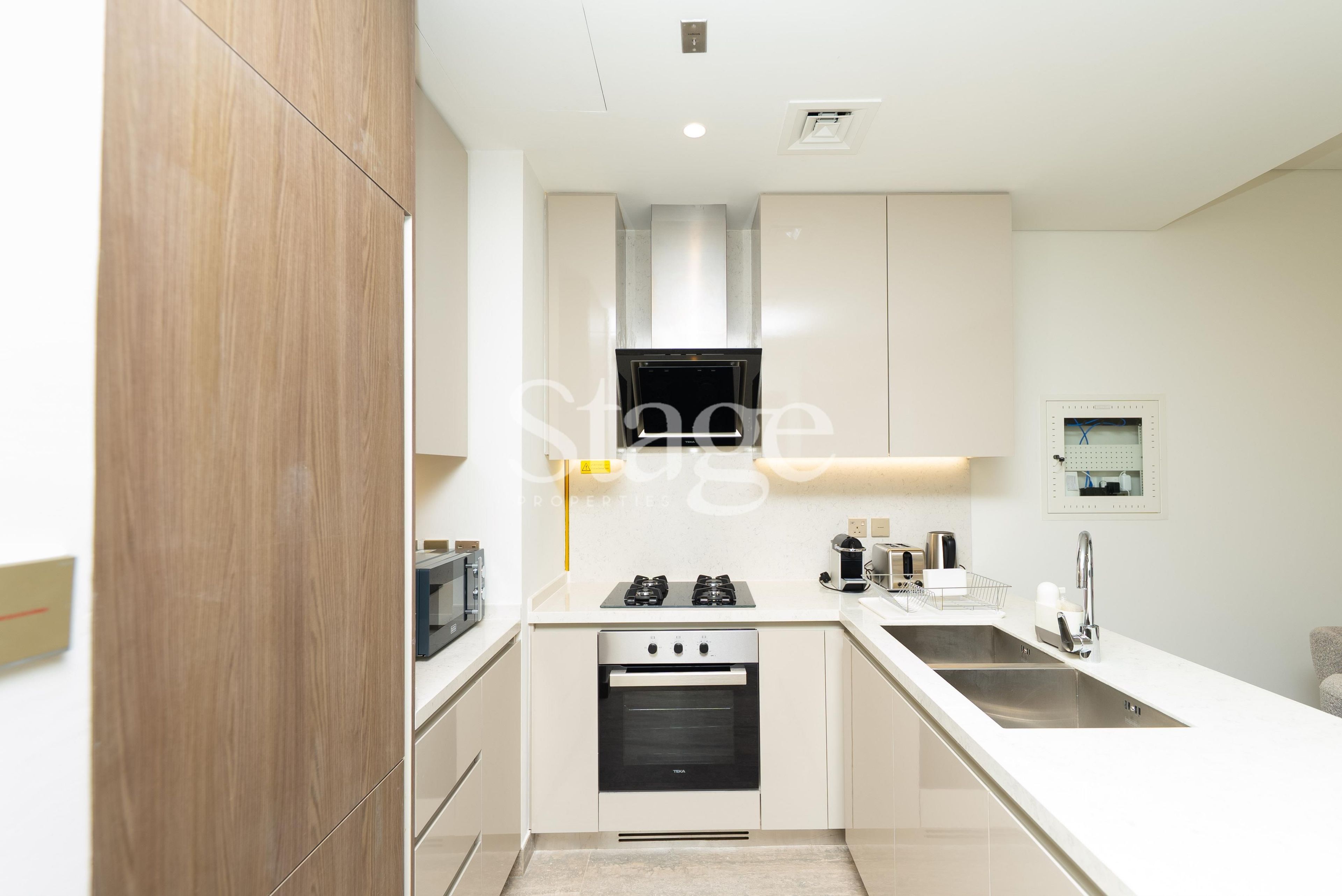 2 bedrooms apartment for Rent in Business Bay, Dubai AP9209L