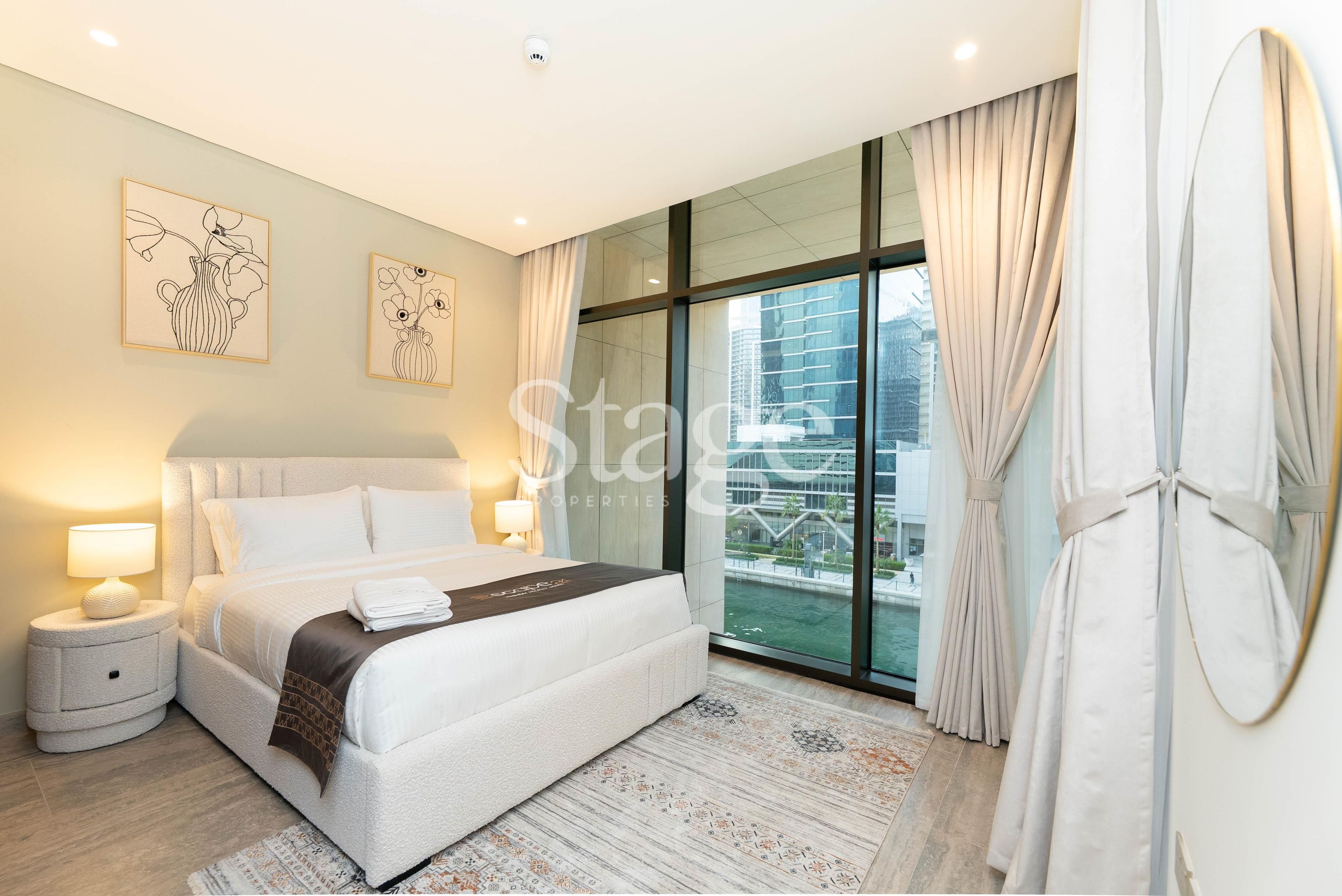 2 bedrooms apartment for Rent in Business Bay, Dubai AP9209L
